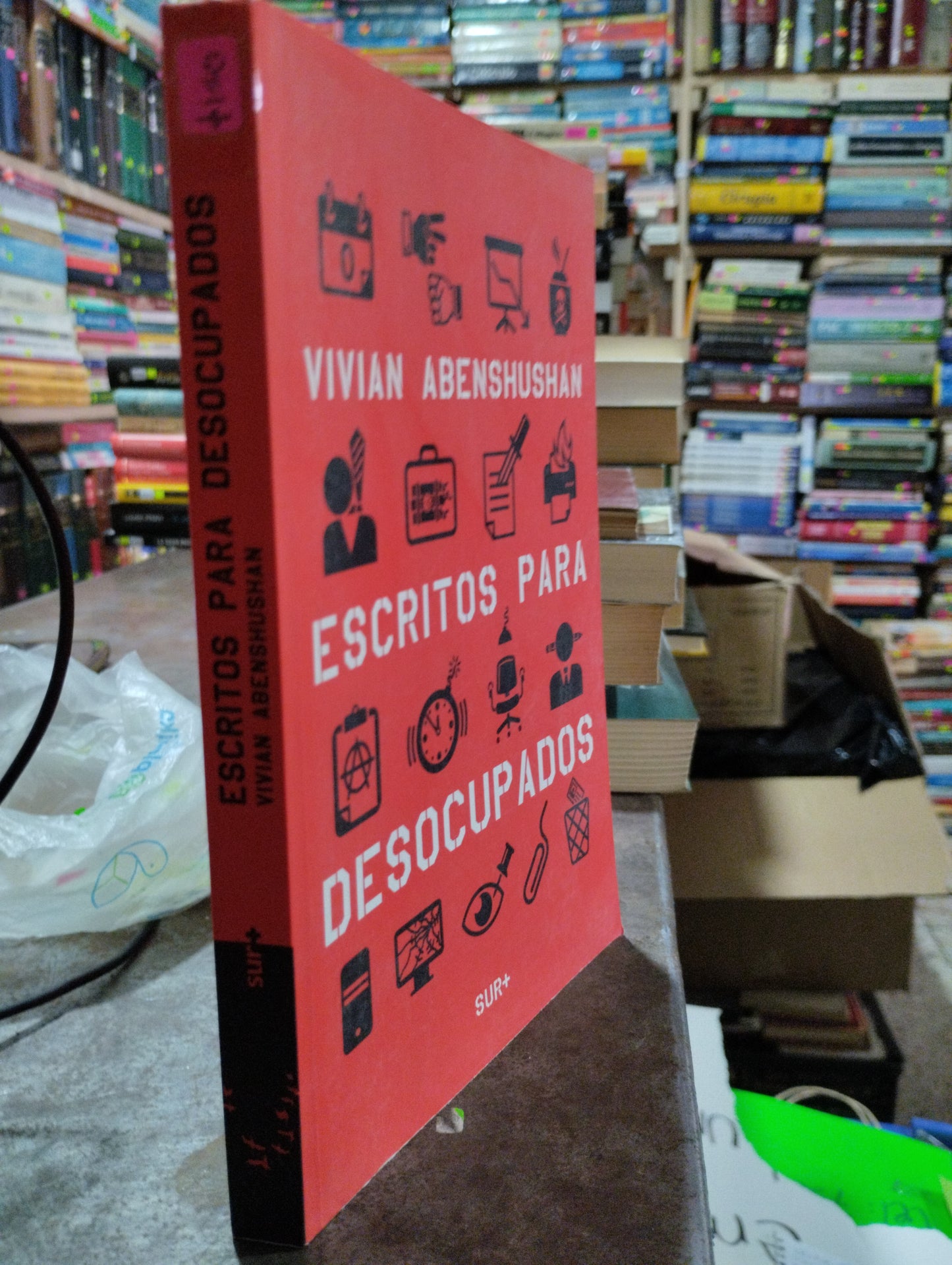 ESCRITOS PARA DESOCUPADOS POR VIVIAN ABENSHUSHAN USADO NOVELAS ALDAMA