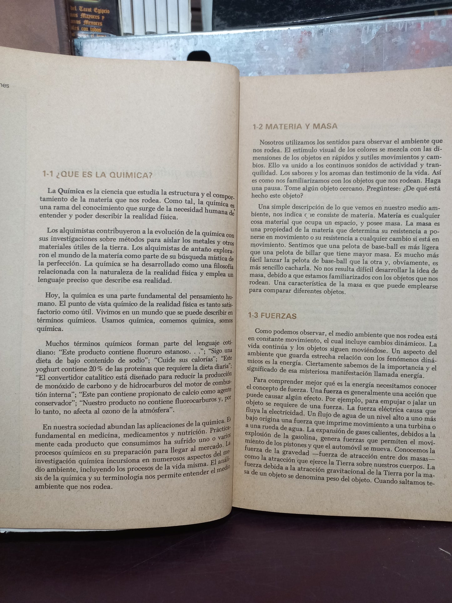 INTRODUCCIÓN A LA QUÍMICA POR T.R. DICKSON USADO QUÍMICA LITERARIO 305