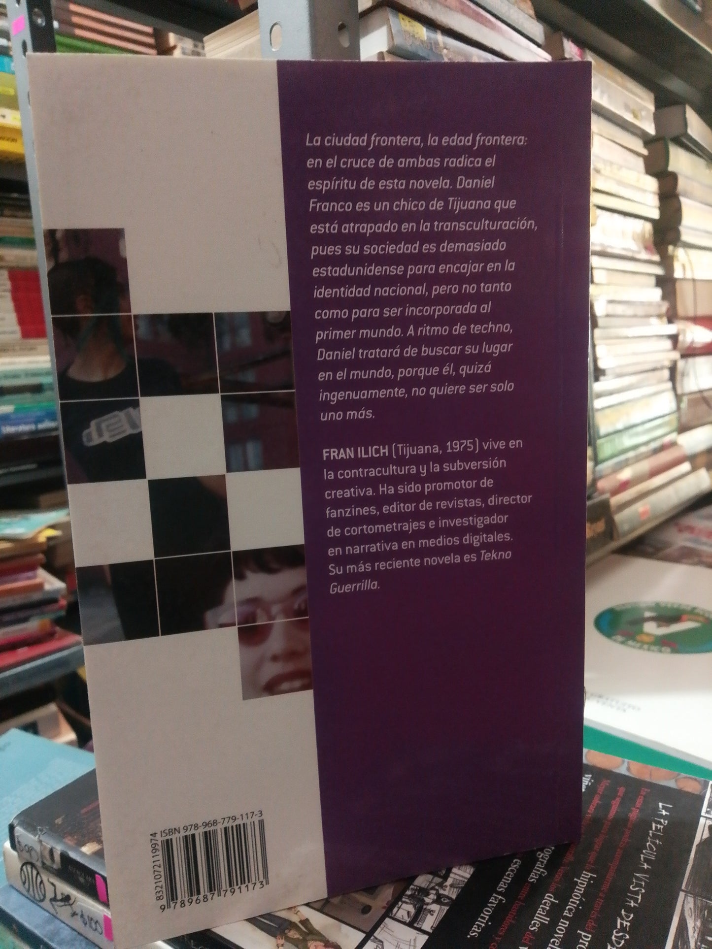 METRO POP POR FRAN ILICH USADO NOVELA JUAREZ