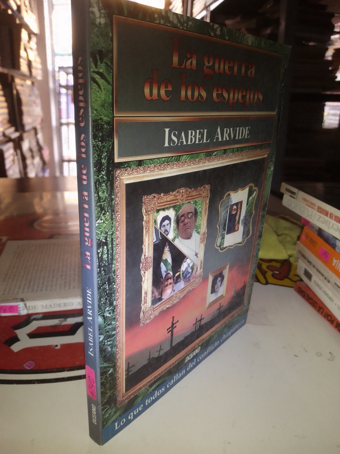 LA GUERRA DE LOS ESPEJOS POR ISABEL ARVIDE USADO POLÍTICA LITERARIO 207