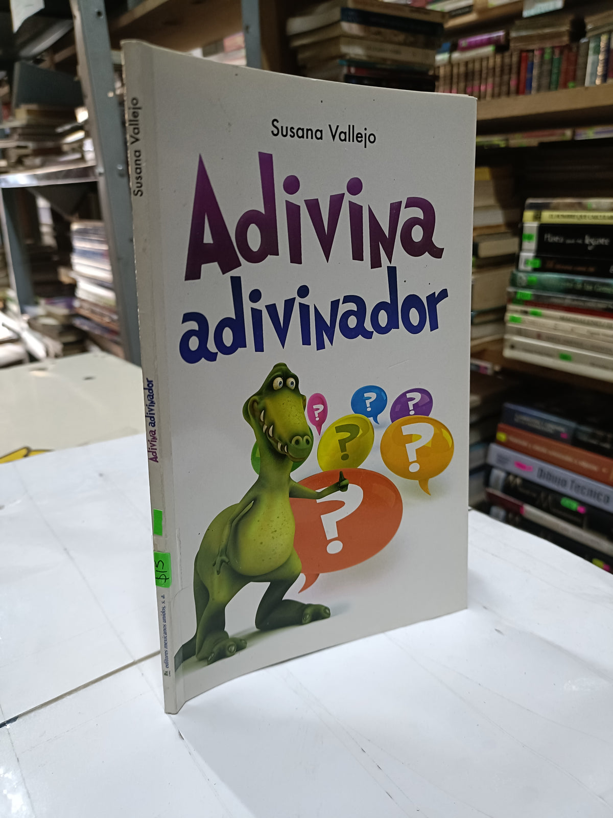 ADIVINA ADIVINADOR POR SUSANA VALLEJO USADO INFANTIL LITERARIO 207