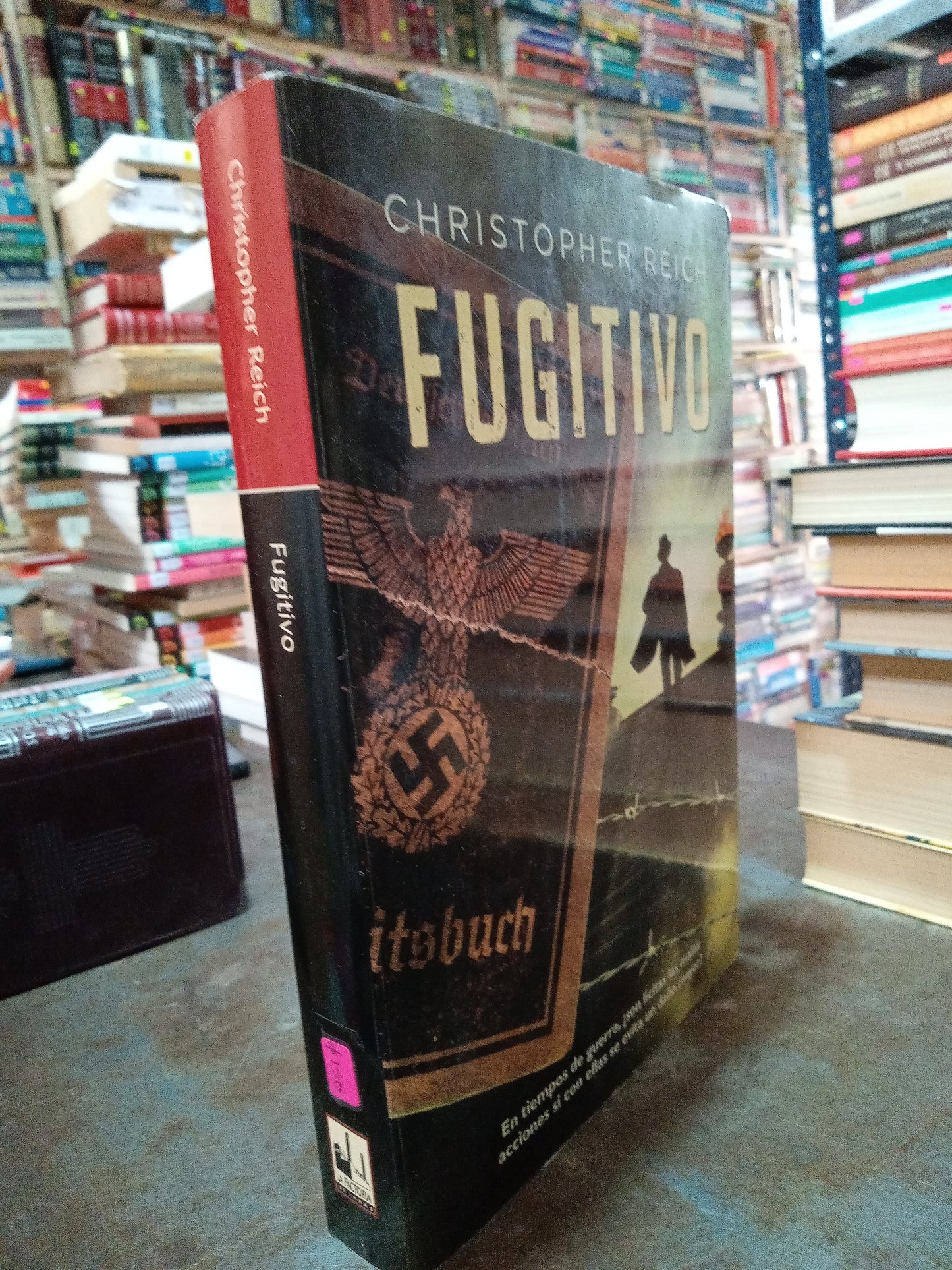 FUGITIVO POR CHRISTOPHER REICH USADO NOVELA ALDAMA