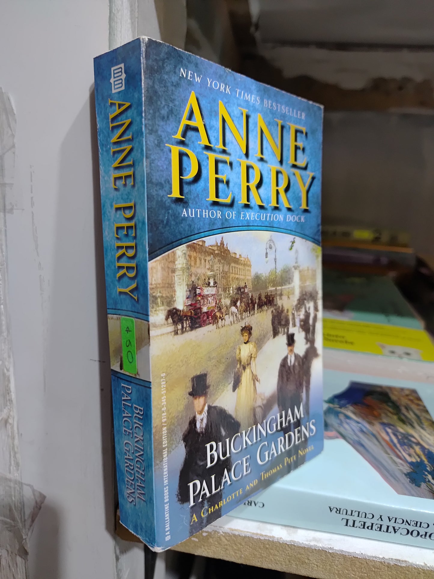 BUCKINGHAM PALACE GARDENS POR ANNE PERRY USADO IDIOMAS JUAREZ