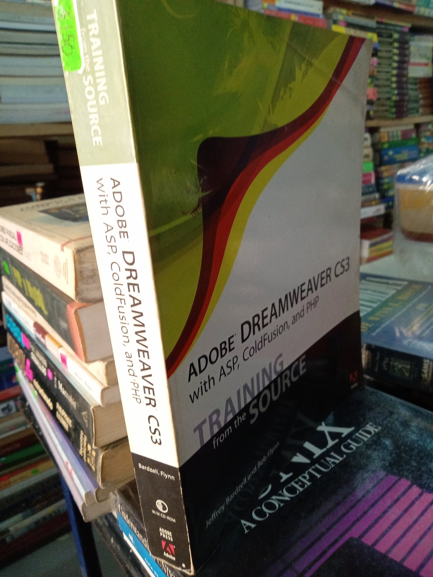 ADOBE DREAMWEAVER CS3 WITH ASP COLD FUSION AND PHP POR JEFFREY BARDZELL AND BOB FLYNN USADO COMPUTACION LITERARIO 207