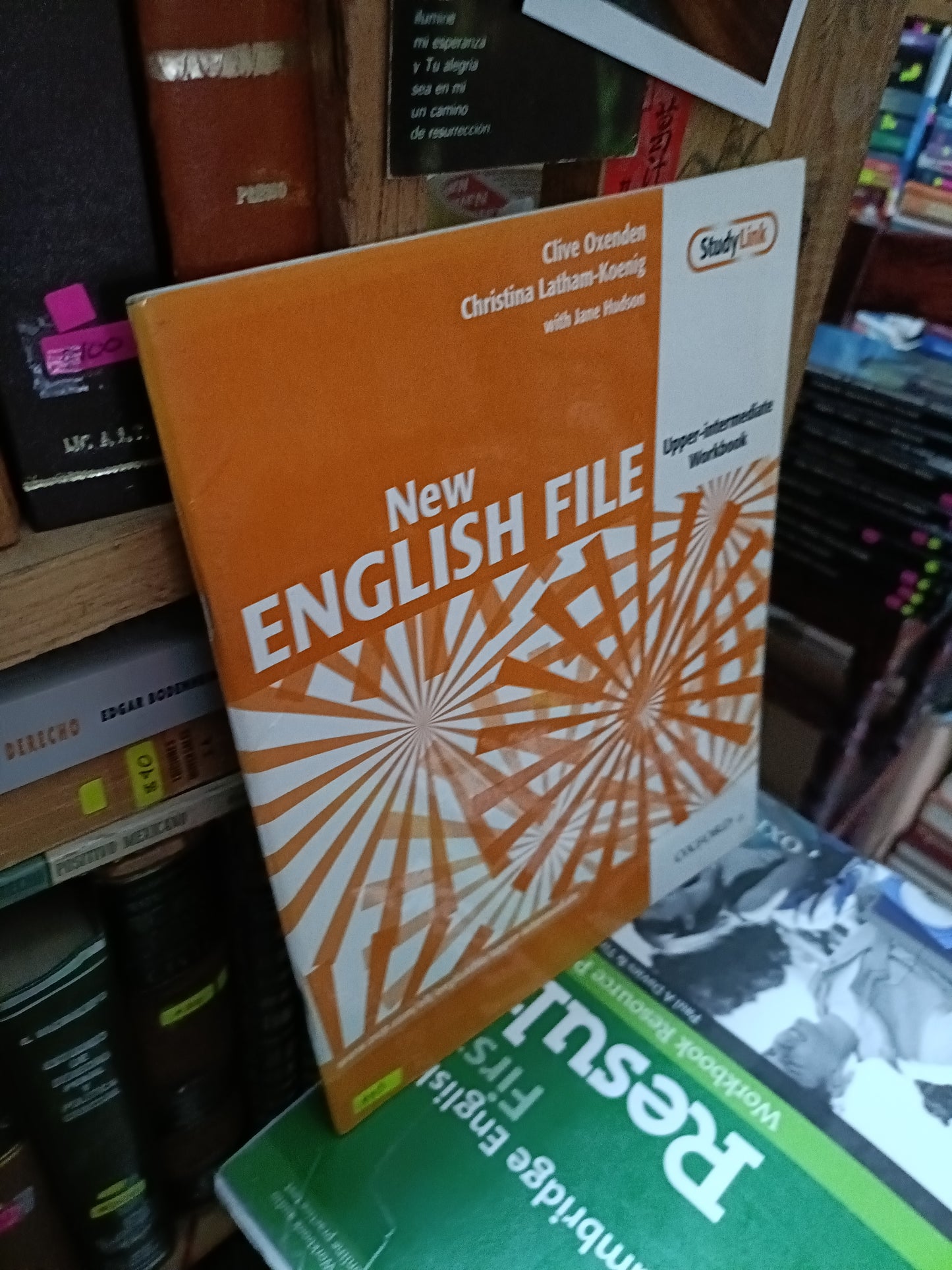 NEW ENGLISH FILE POR CLIVE OXENDEN USADO IDIOMAS LITERARIO 305