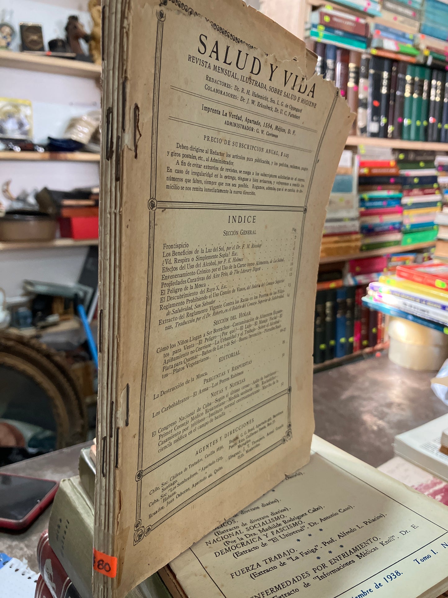 SALUD Y VIDA POR AUTORES VARIOS 1915 USADO ANTIGUOS ALDAMA