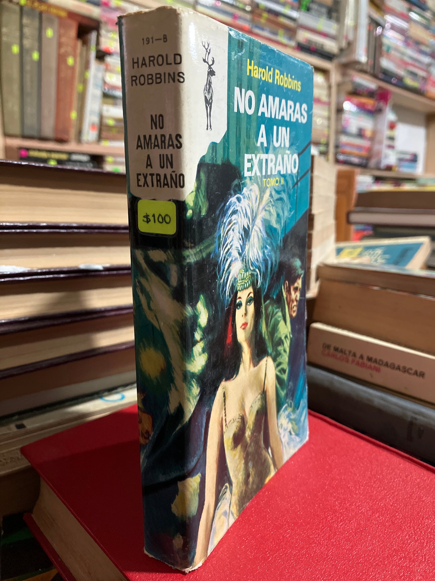 NO AMARAS A UN EXTRAÑO POR HAROLD ROBBINS USADO NOVELA ALDAMA
