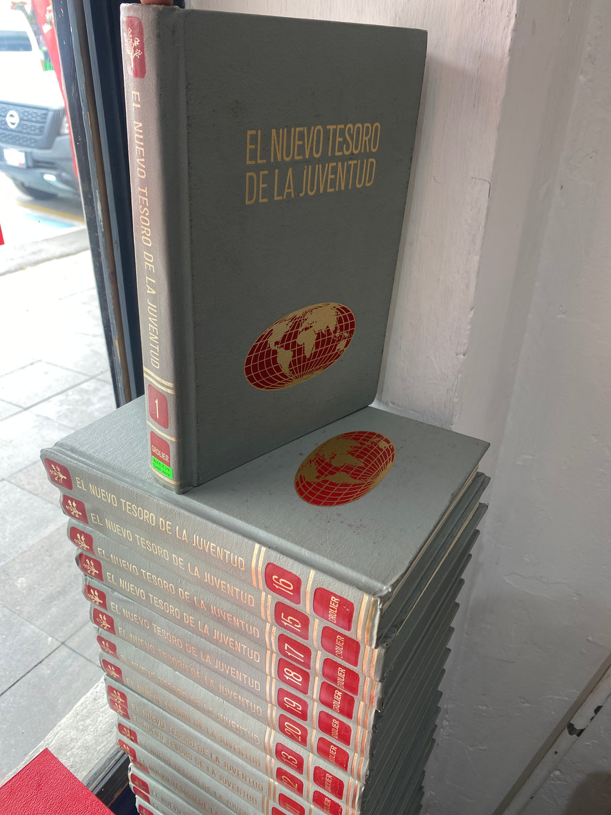 NUEVO TESORO DE LA JUVENTUD 19 PIEZAS GROLIER USADO JUAREZ 515