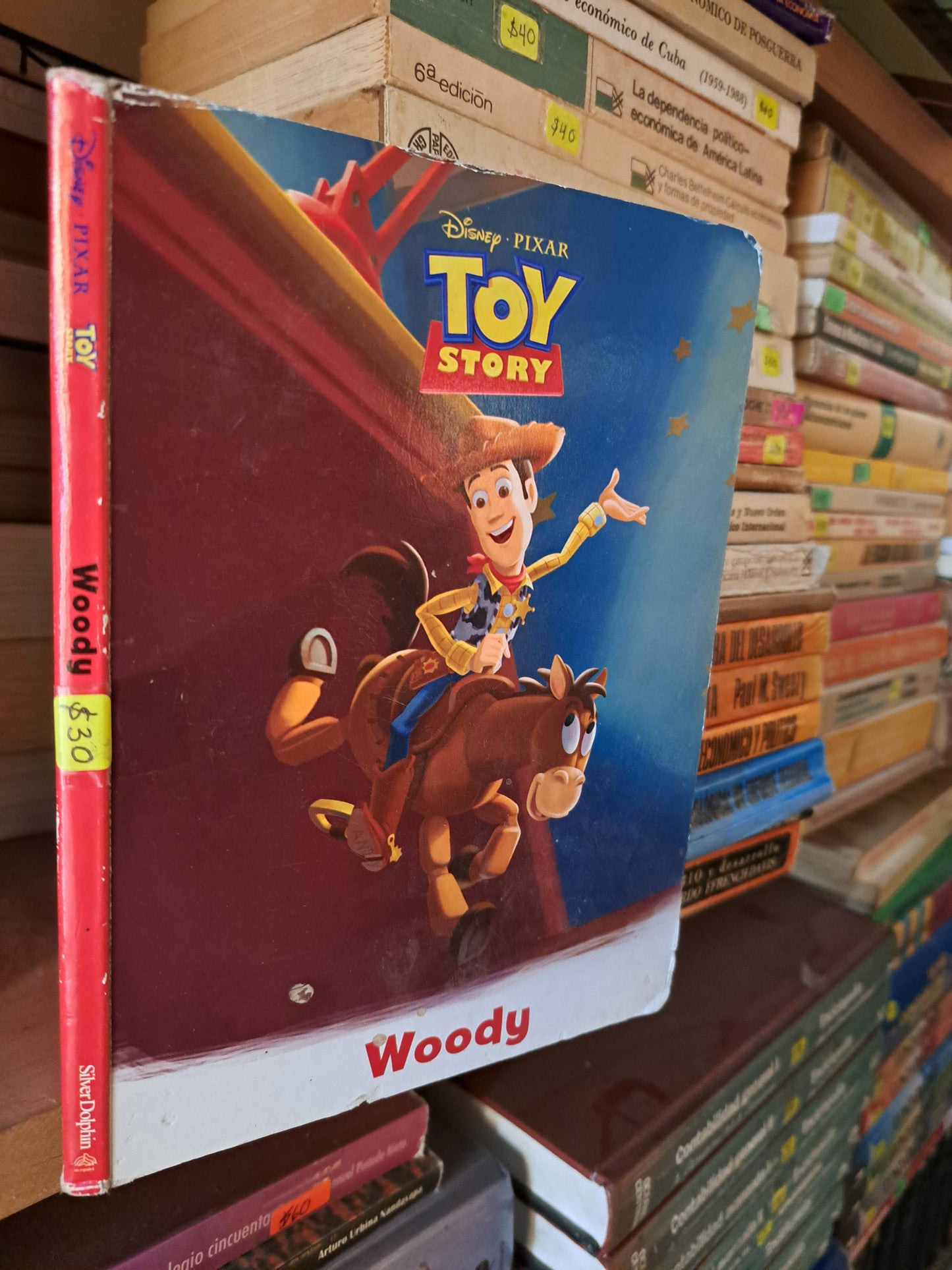 WOODY TOY STORY USADO INFANTIL LITERARIO 207