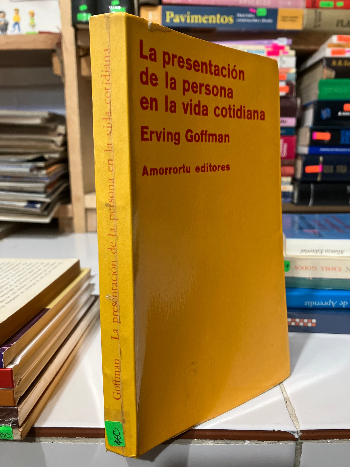 LA PRESENTACIÓN DE LA PERSONA EN LA VIDA COTIDIANA POR ERVING GOFFMAN USADO SOCIOLOGÍA JUAREZ