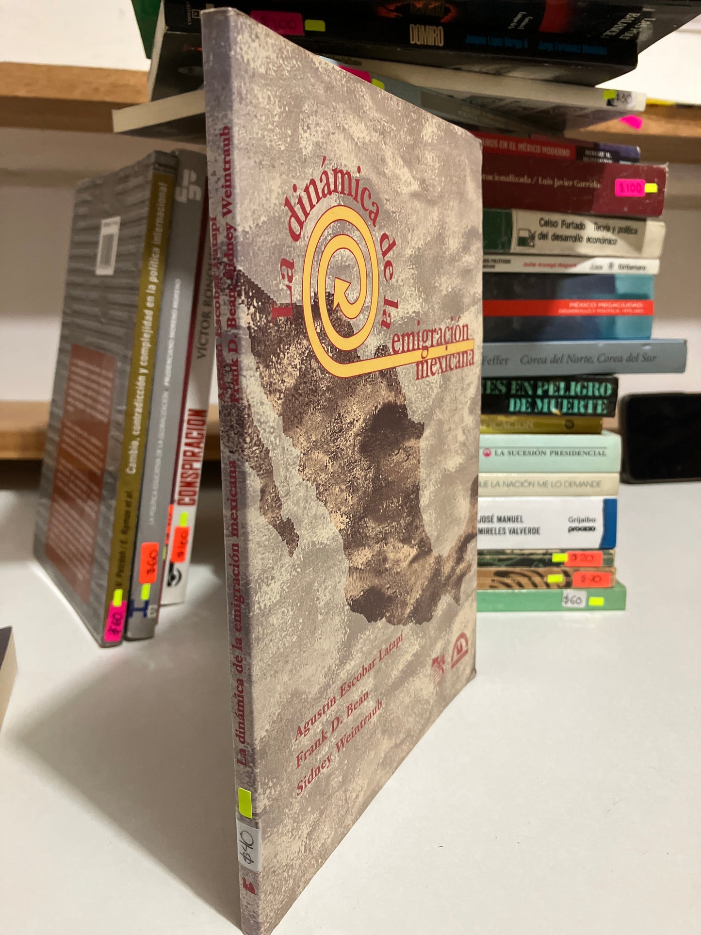 LA DINÁMICA DE LA EMIGRACIÓN MEXICANA POR AUTORES VARIOS USADO POLÍTICA JUAREZ