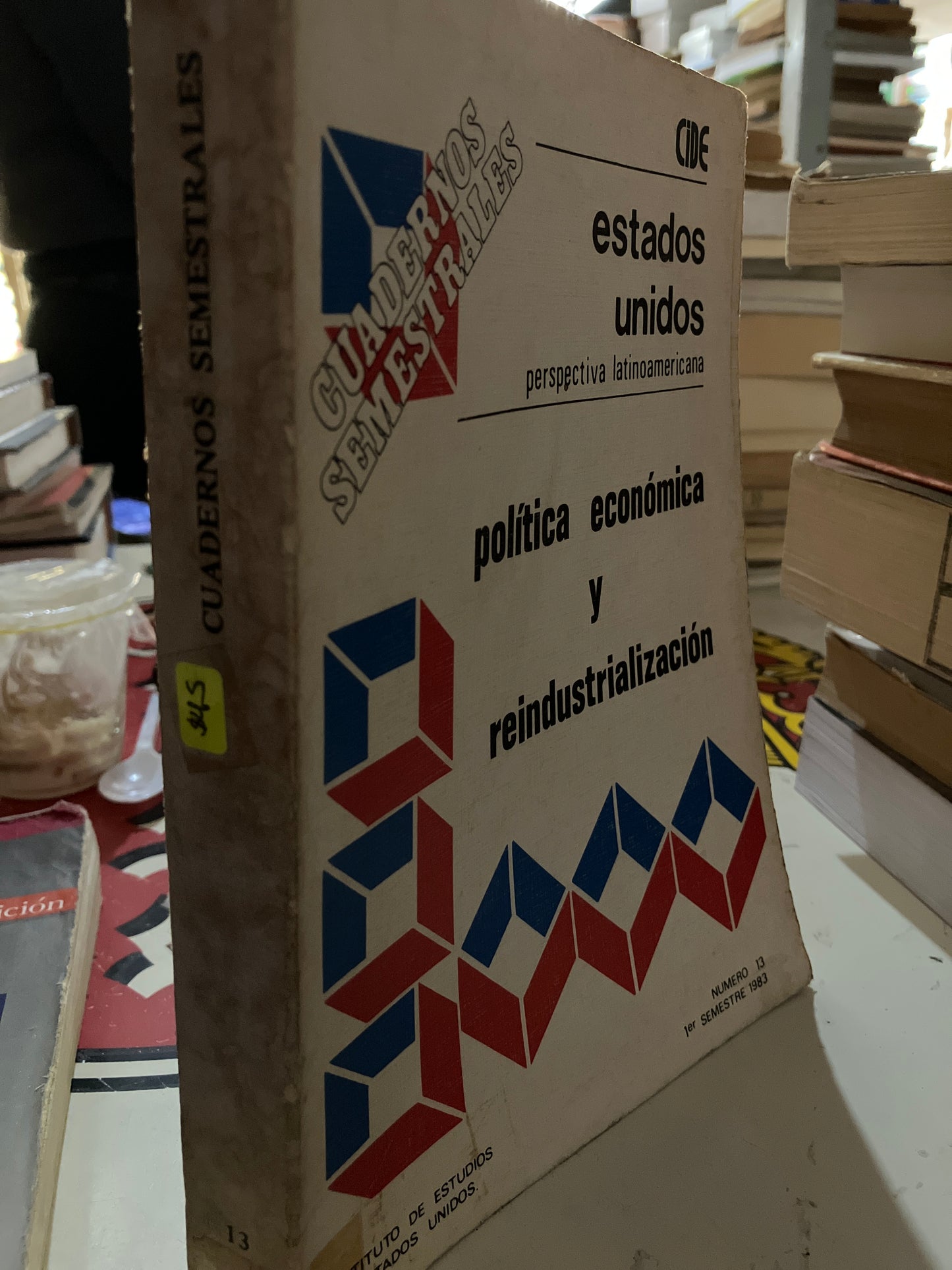POLÍTICA ECONÓMICA Y REINDUSTRIALIZACION USADO ADMINISTRACIÓN LITERARIO 207