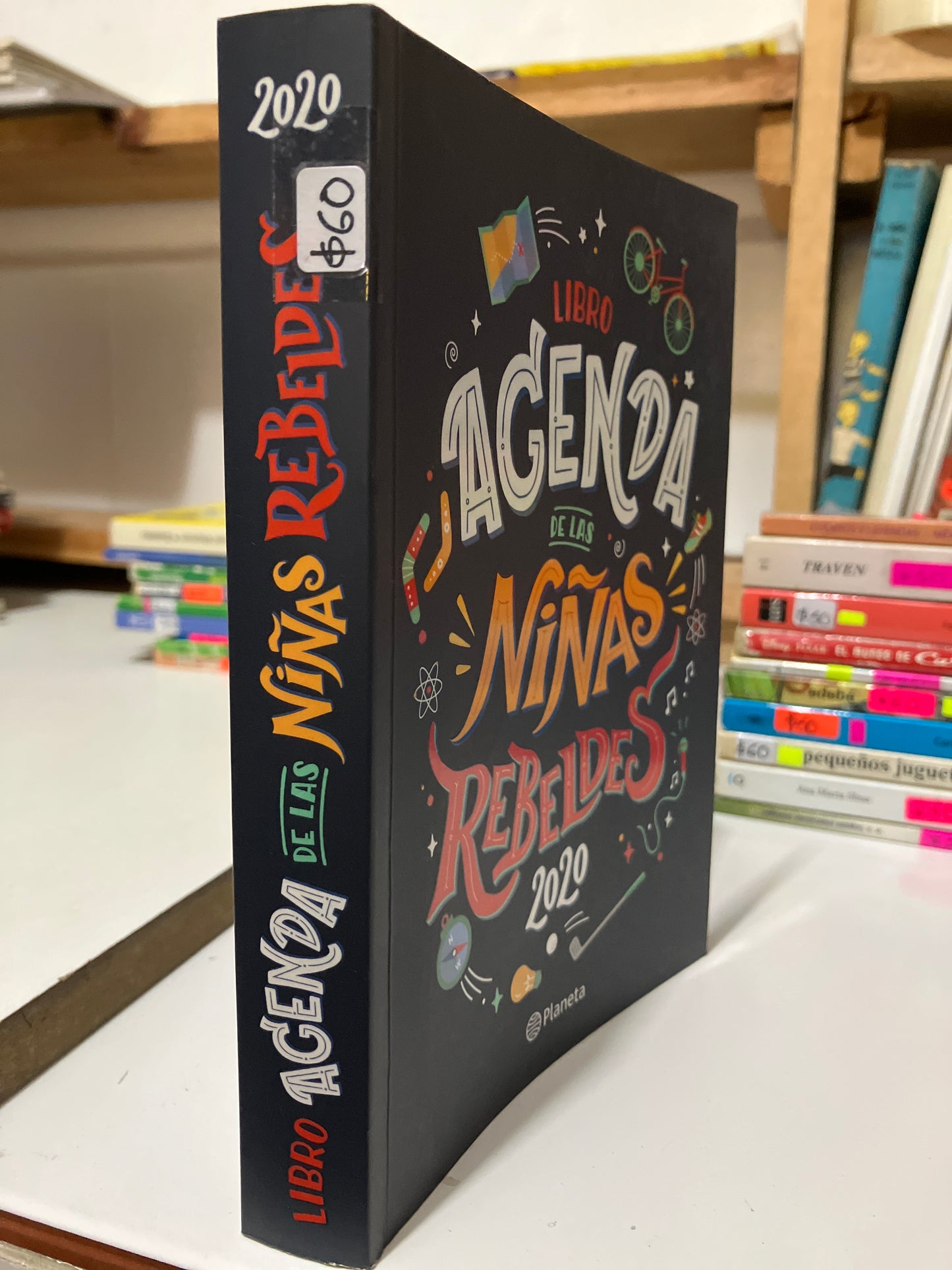 LIBRO AGENDA DE LAS NIÑAS REBELDES 2020 USADO INFANTILES JUAREZ