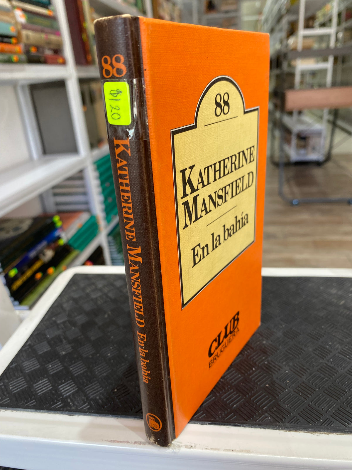 EN LA BAHIA POR KATHERINE MANSFIELD USADO NOVELA JUAREZ 515