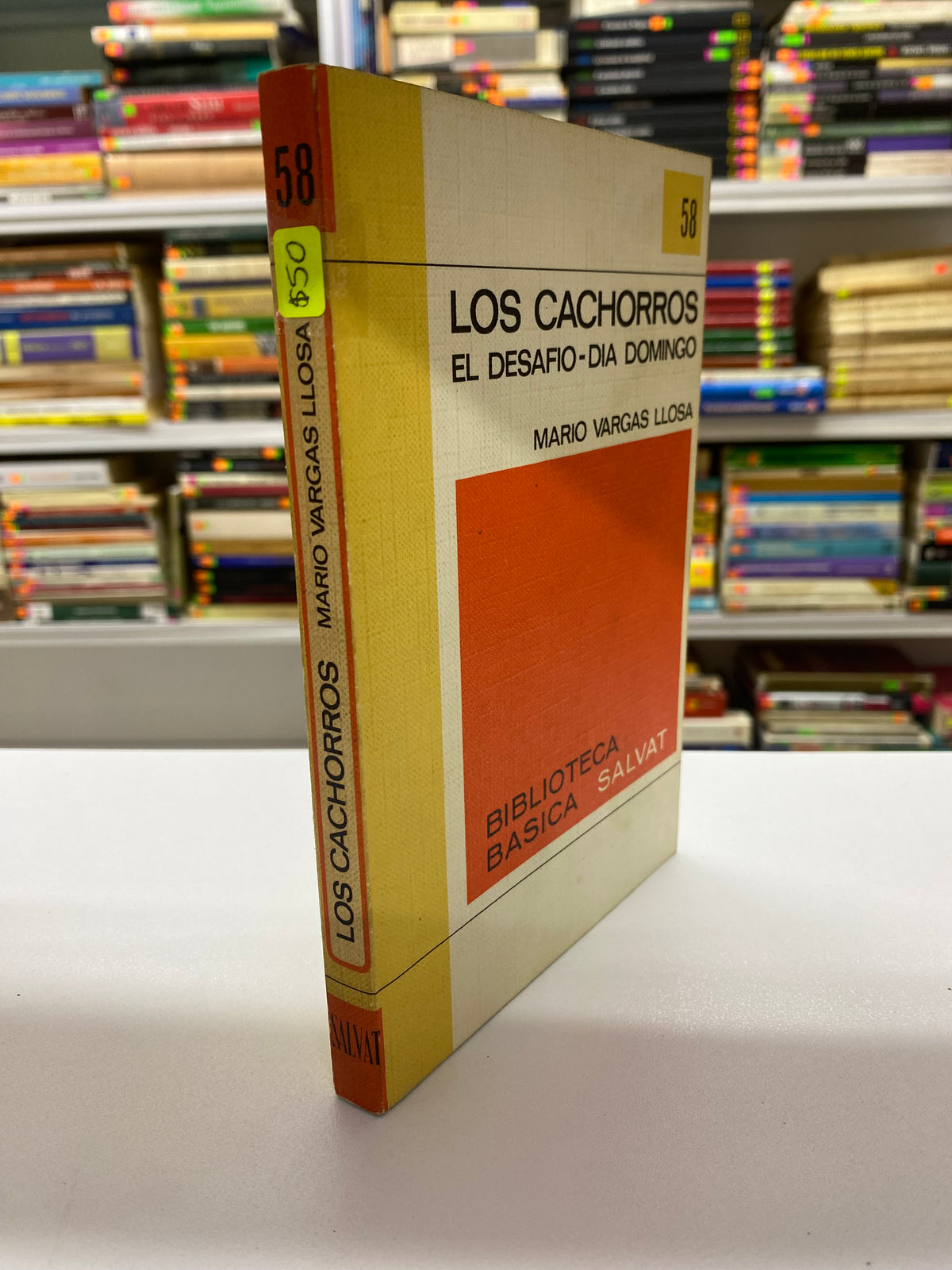 LOS CACHORROS EL DESAFIO DIA DOMINGO MARIO VARGAS LLOSA USADO NOVELAS JUAREZ 515