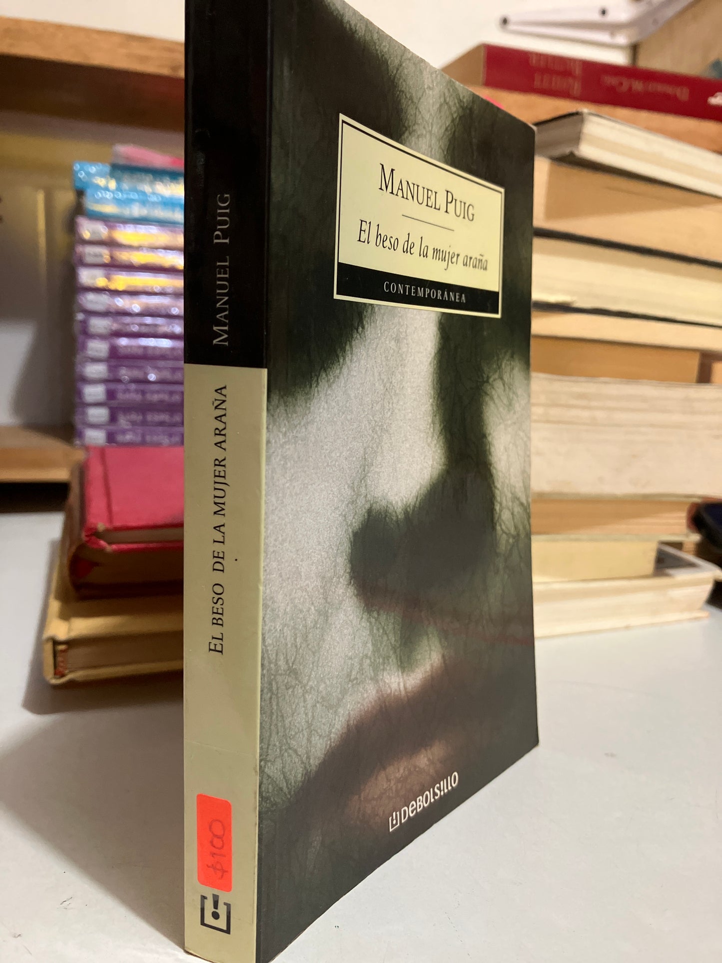 EL BESO DE LA MUJER ARAÑA POR MANUEL PUIG USADO NOVELAS JUAREZ