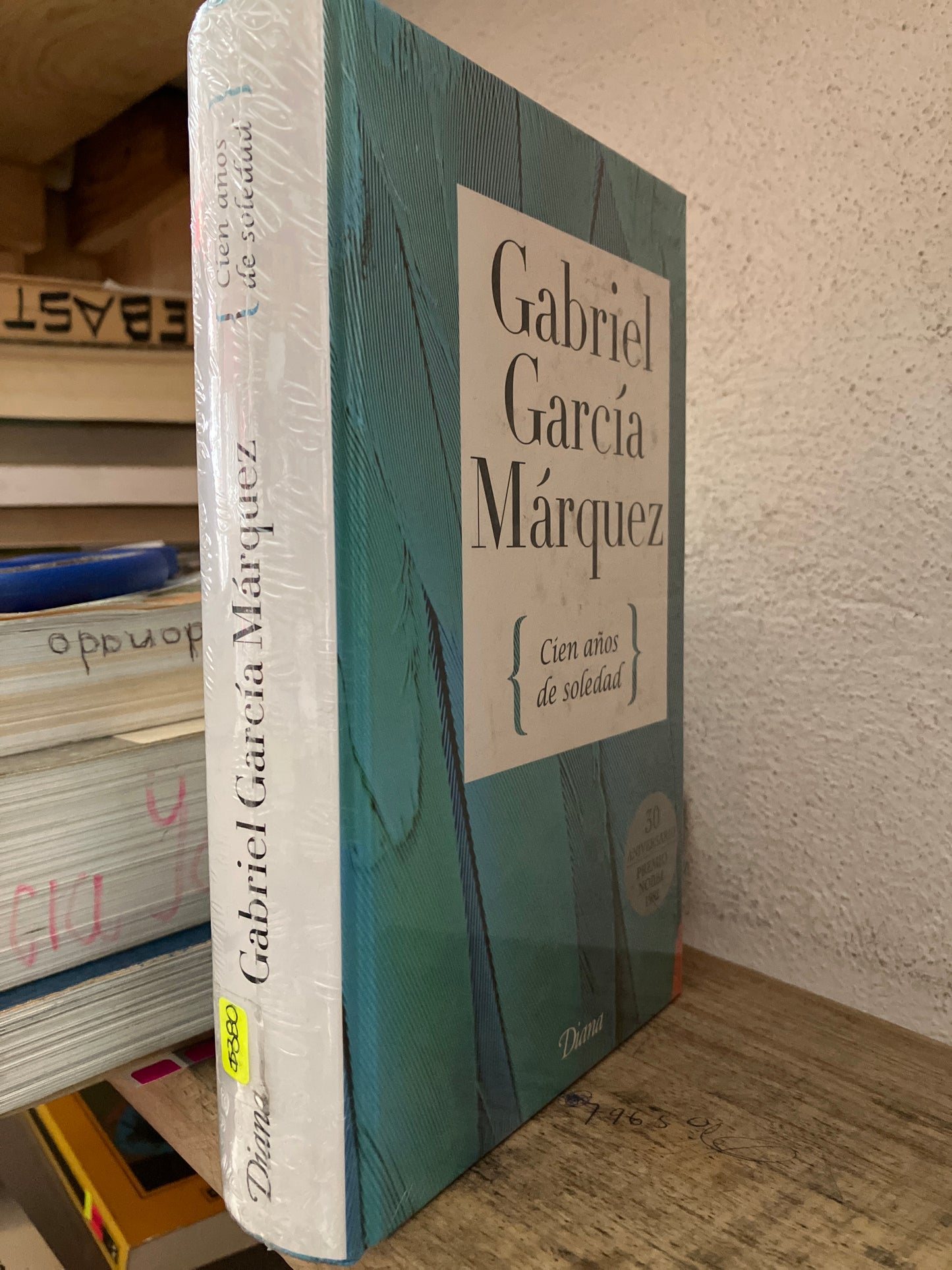CIEN AÑOS DE SOLEDAD POR GABRIEL GARCÍA MÁRQUEZ NUEVO LITERARIO 305