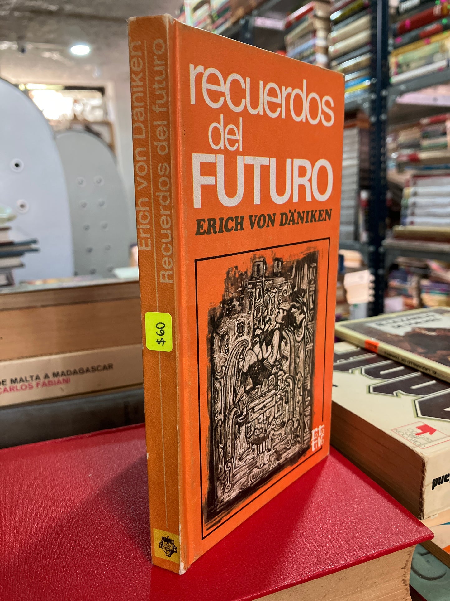 RECUERDOS DEL FUTURO POR ERICH USADO NOVELA ALDAMA