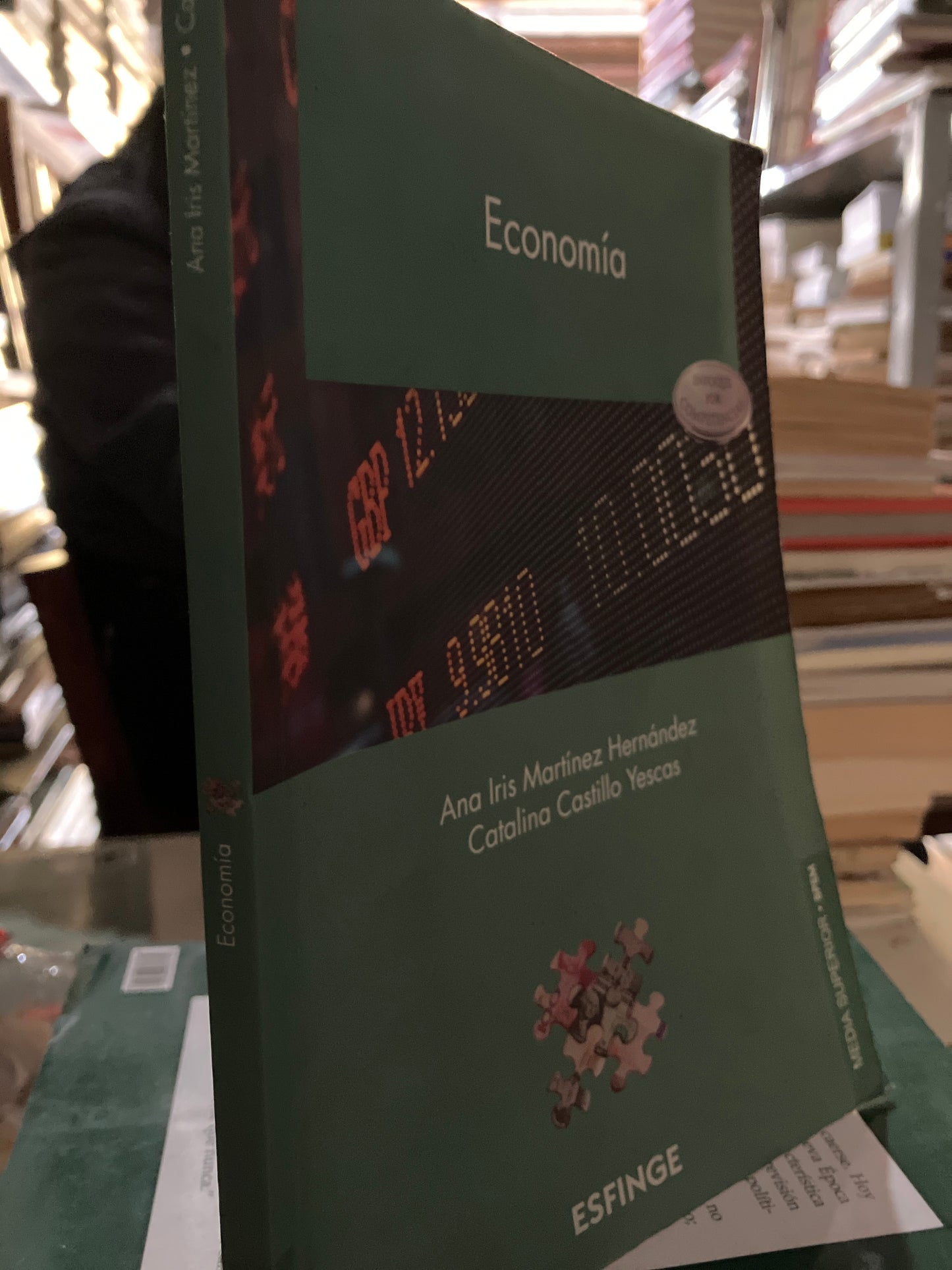 ECONOMÍA POR AUTORES VARIOS USADO ADMINISTRACIÓN LITERARIO 207