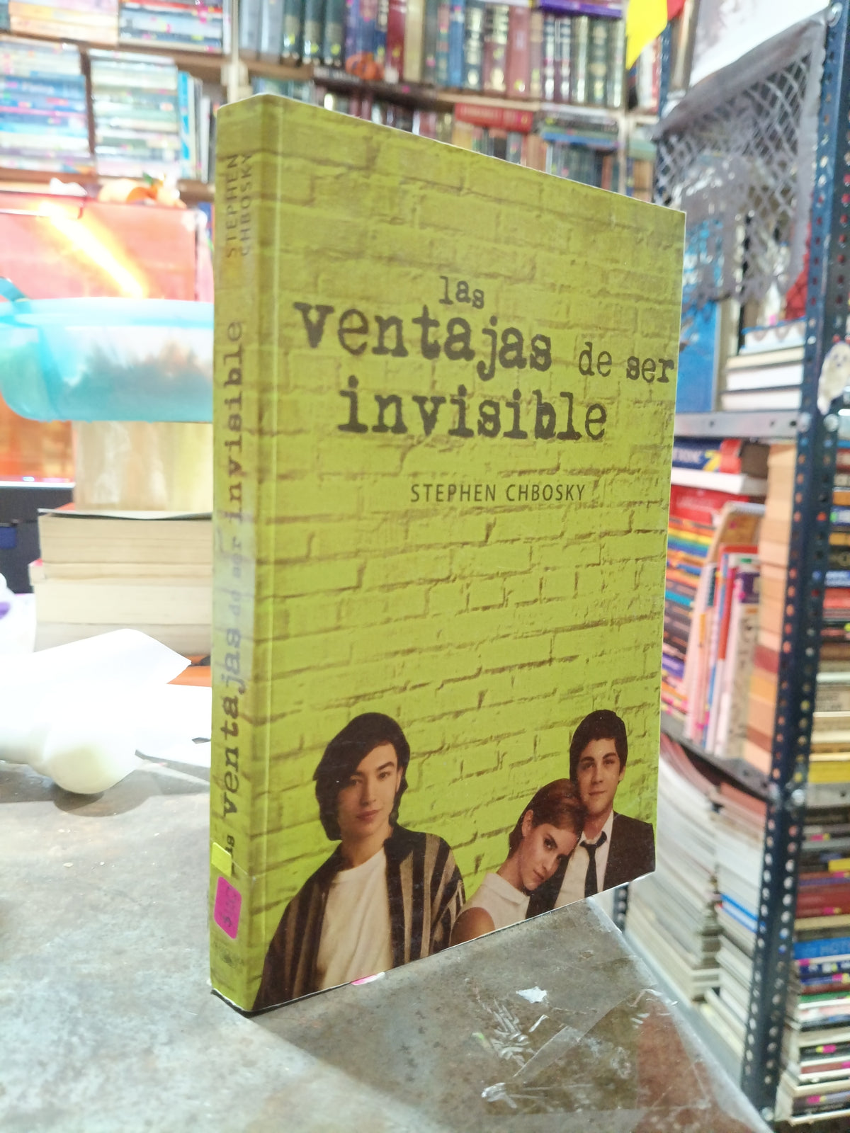 LAS VENTAJAS DE SER INVISIBLE POR STEPHEN CHBOSKY USADO NOVELA ALDAMA