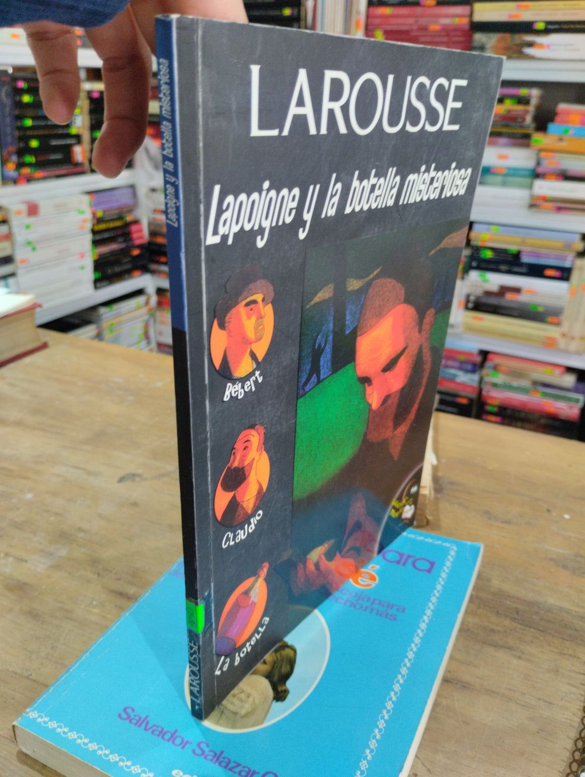 LAPOIGNE Y LA BOTELLA MISTERIOSA POR LAROUSSE USADO NOVELAS JUAREZ 515