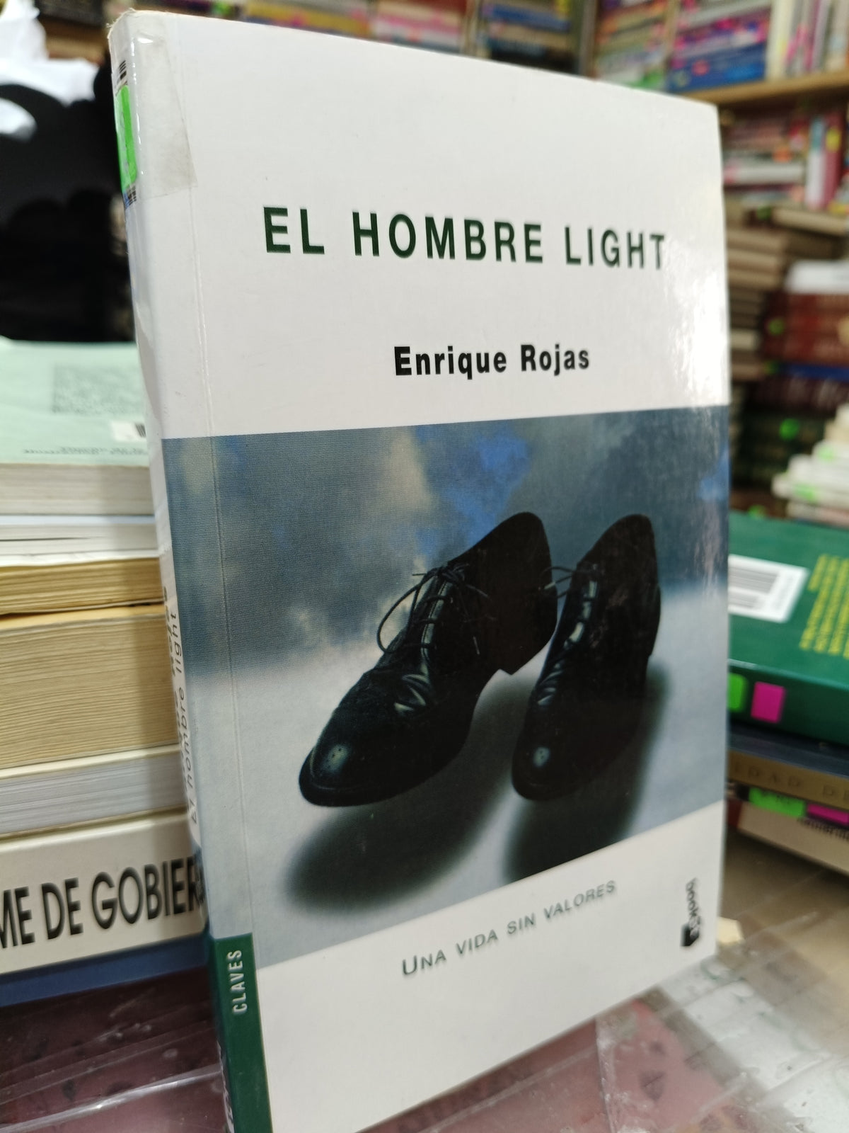 EL HOMBRE LIGHT POR ENTIQUE ROJAS USADO NOVELA JUAREZ 507
