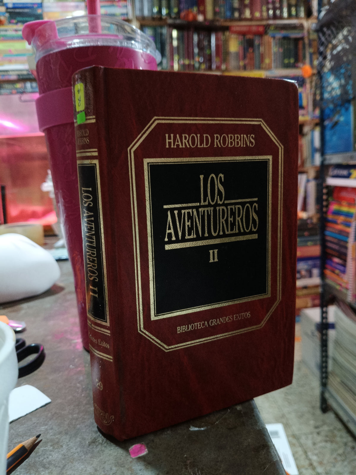 LOS AVENTUREROS II POR HAROLD ROBBINS USADO NOVELA ALDAMA