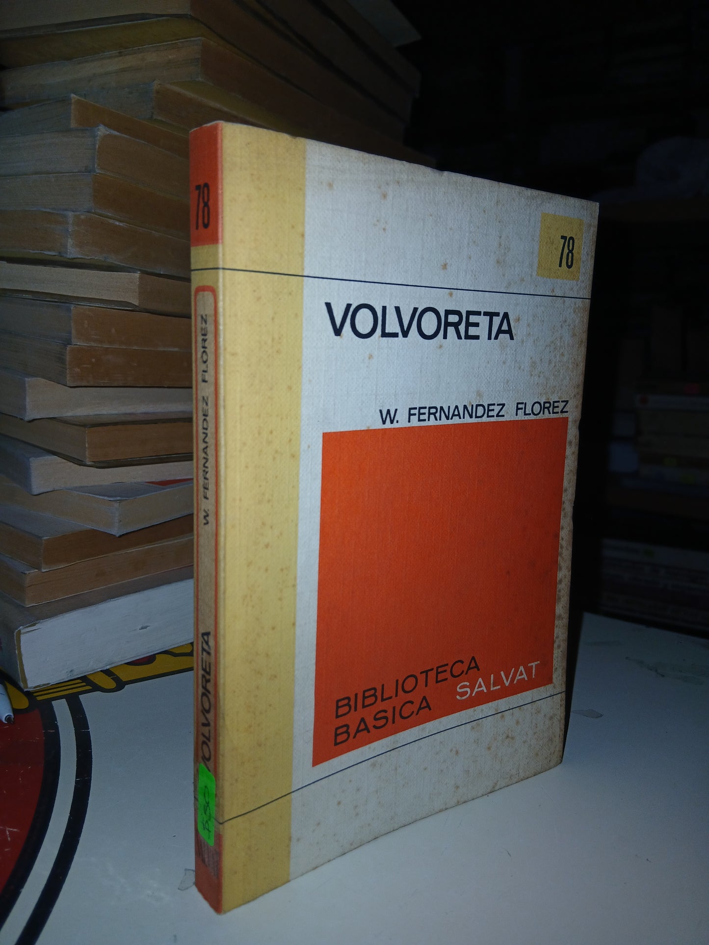 VOLVORETA POR W. FERNÁNDEZ FLORES USADO NOVELA LITERARIO 207