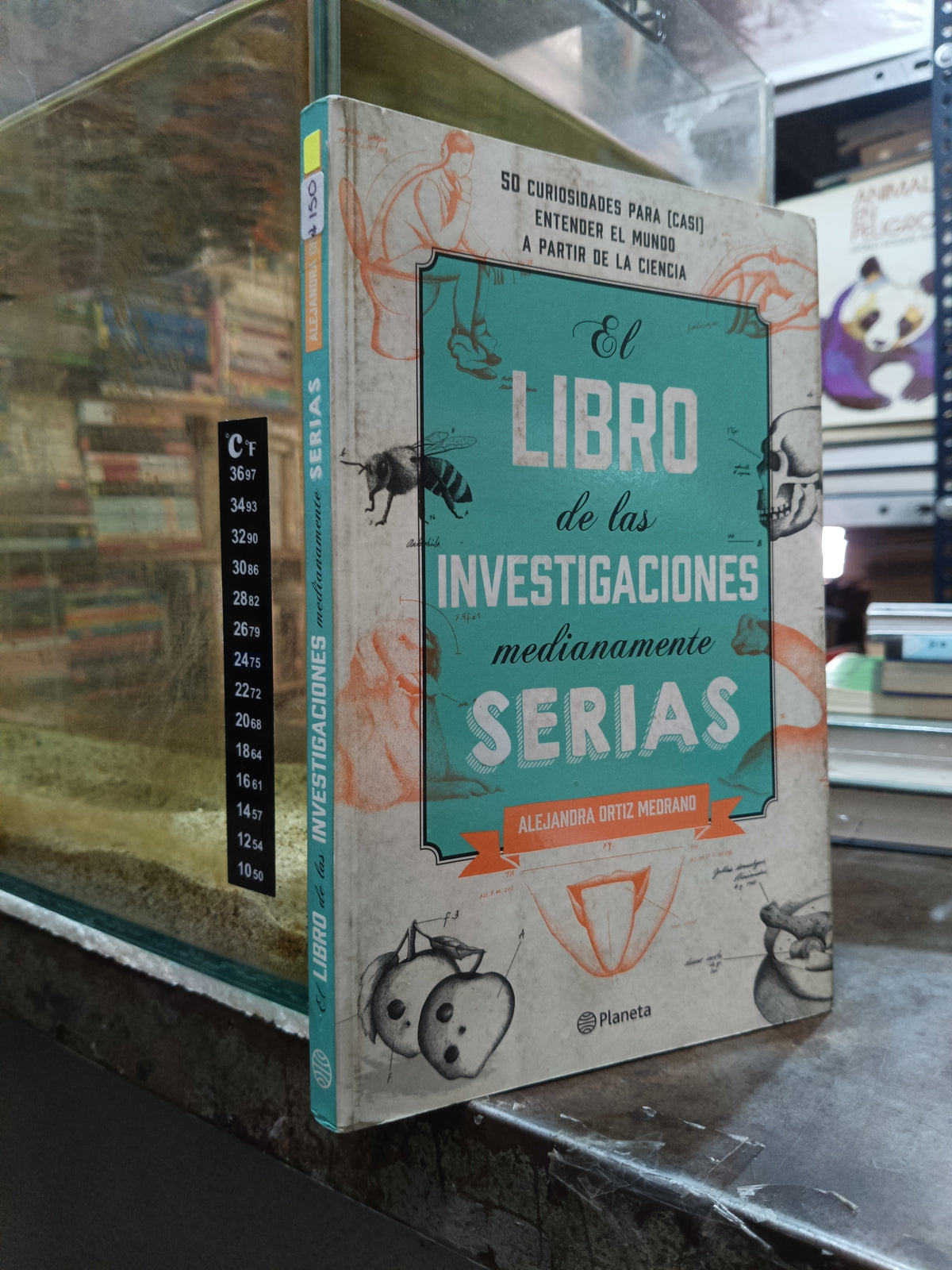 EL LIBRO DE LAS INVESTIGACIONES MEDIANAMENTE SERIAS POR ALEJANDRA ORTIZ MEDRANO USADO NOVELA ALDAMA