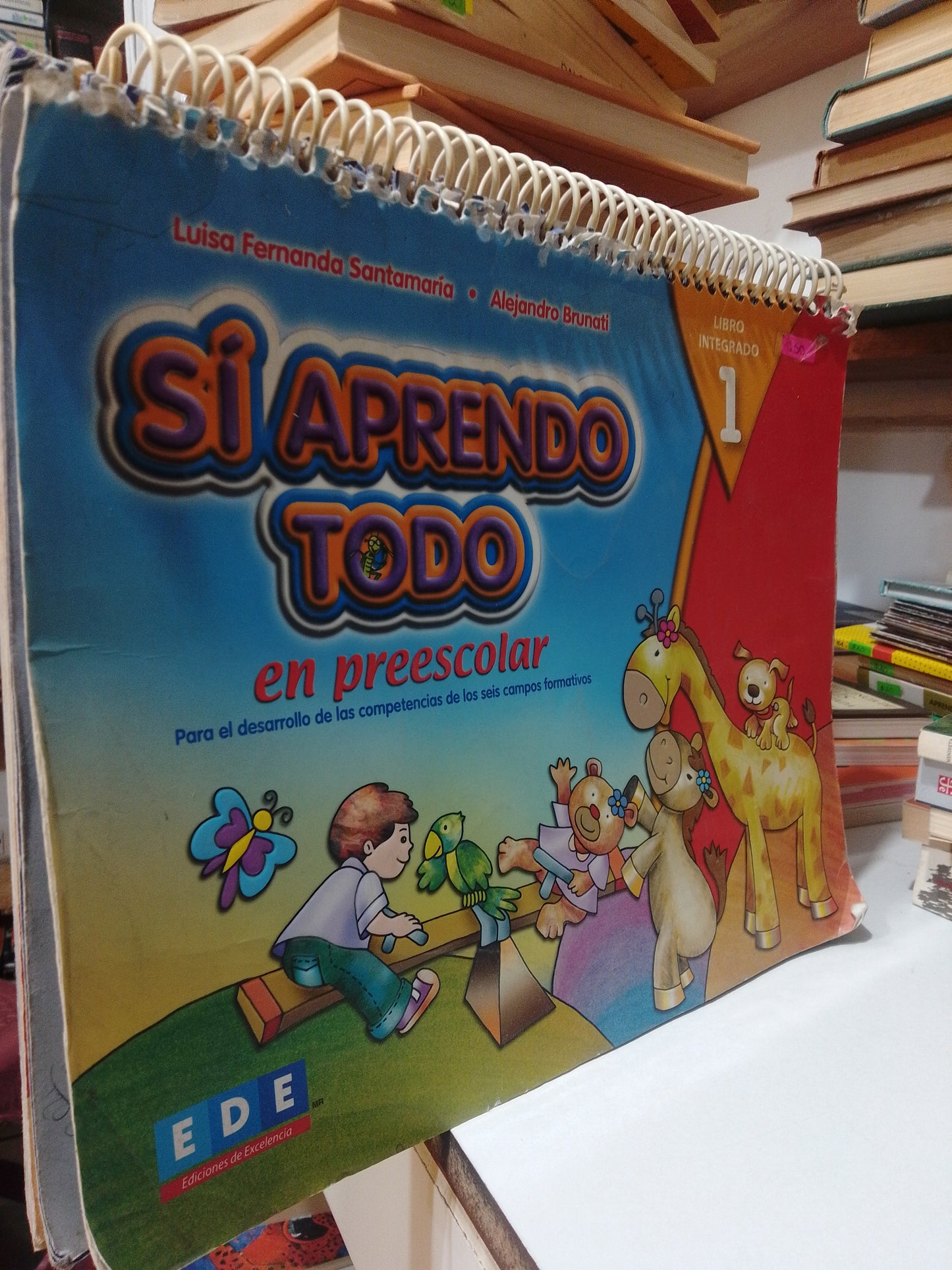 SI APRENDO TODO EN PREESCOLAR POR LUISA FERNANDA SANTAMARÍA USADO EDUCACION JUAREZ