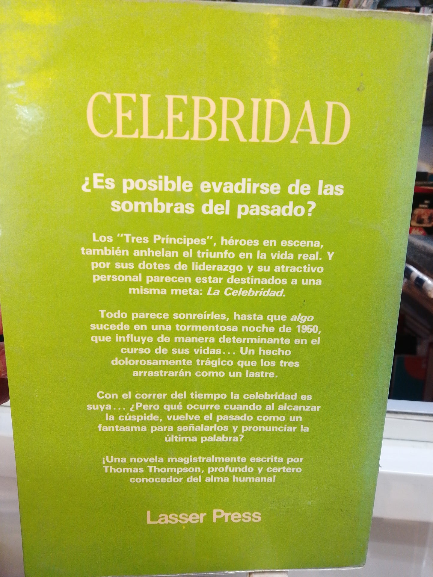 CELEBRIDAD POR THOMAS THOMPSON USADO NOVELAS JUAREZ