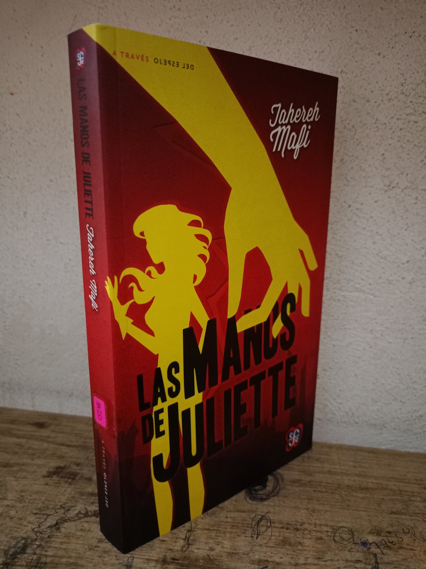 LAS MANOS DE JULIETTE POR TAHEREH MAFI USADO NOVELA LITERARIO 305