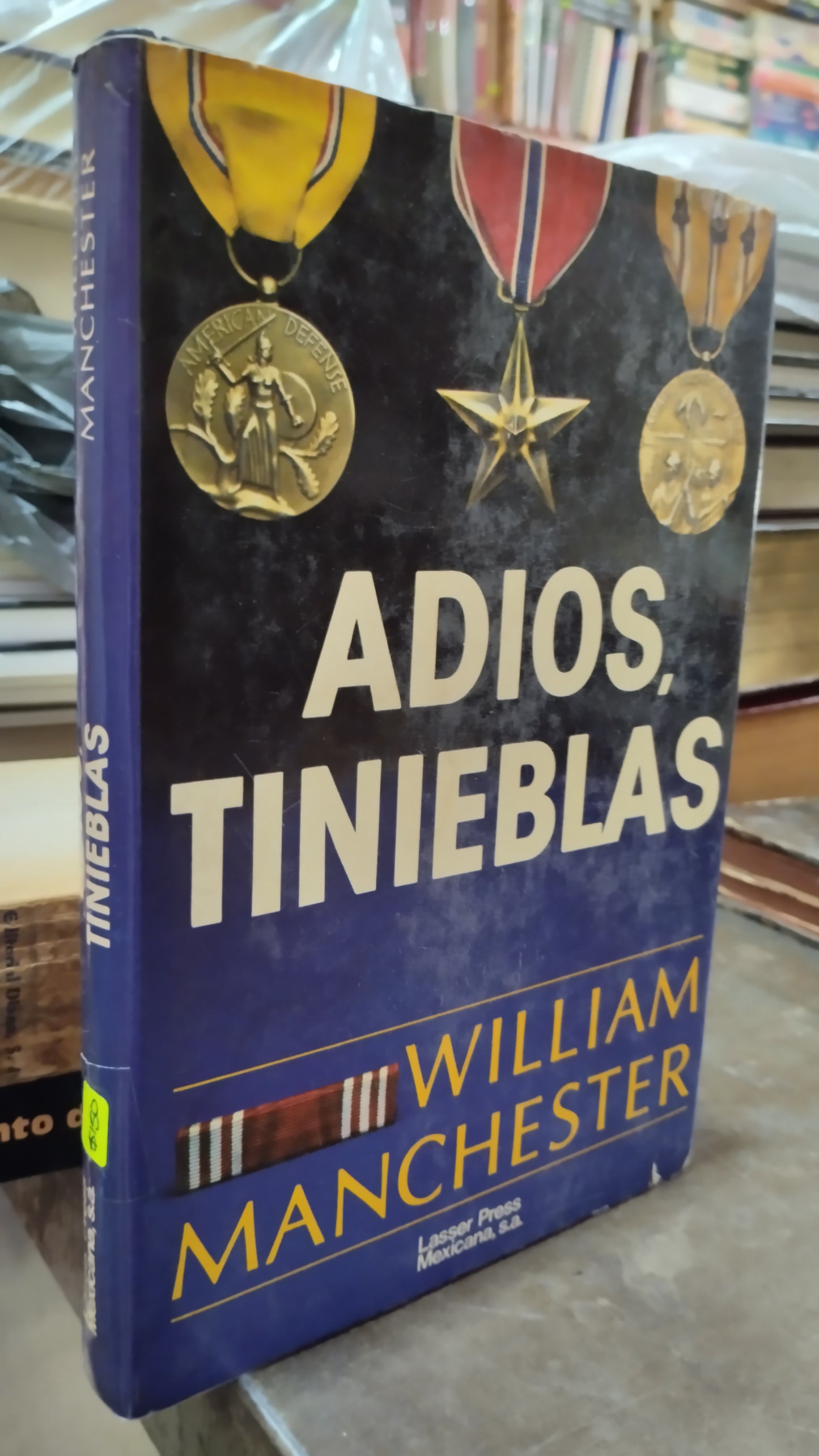 ADIOS TINIEBLAS POR WILLIAM MANCHESTER LIBRO USADO ANTIGUO ALDAMA