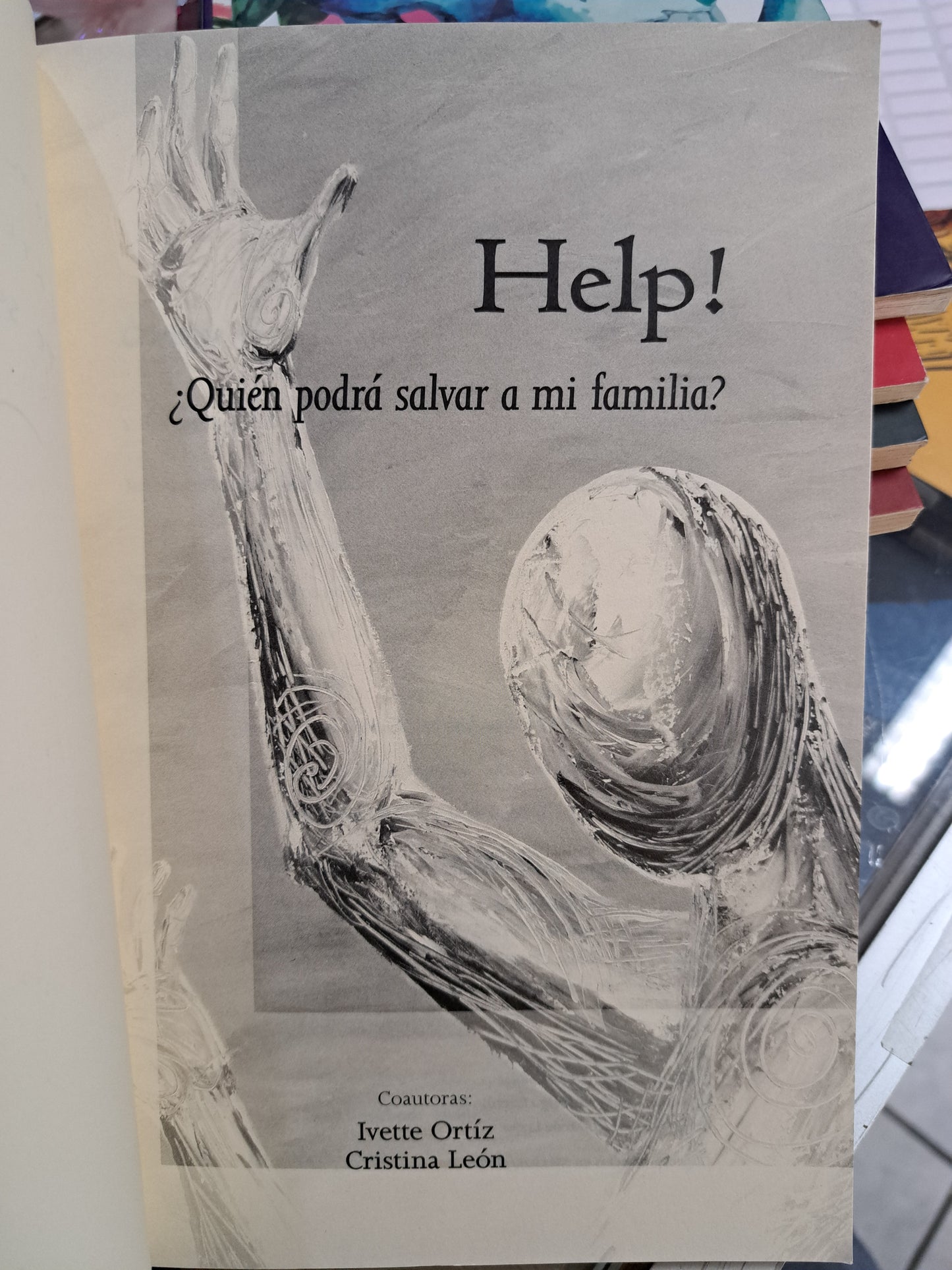 ¿ QUIÉN PODRÁ SALVAR A MI FAMILIA? MACARENA ITUARTE USADO NOVELA JUÁREZ