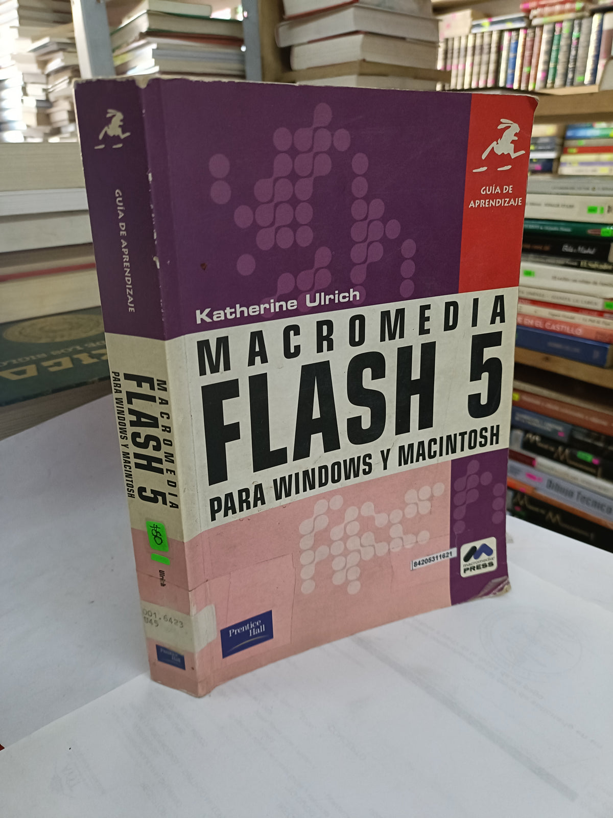 MACROMEDIA FLASH 5 PARA WINDOWS Y MACINTOSH POR KATHERINE ULTICH USADO COMPUTACIÓN LITERARIO 207