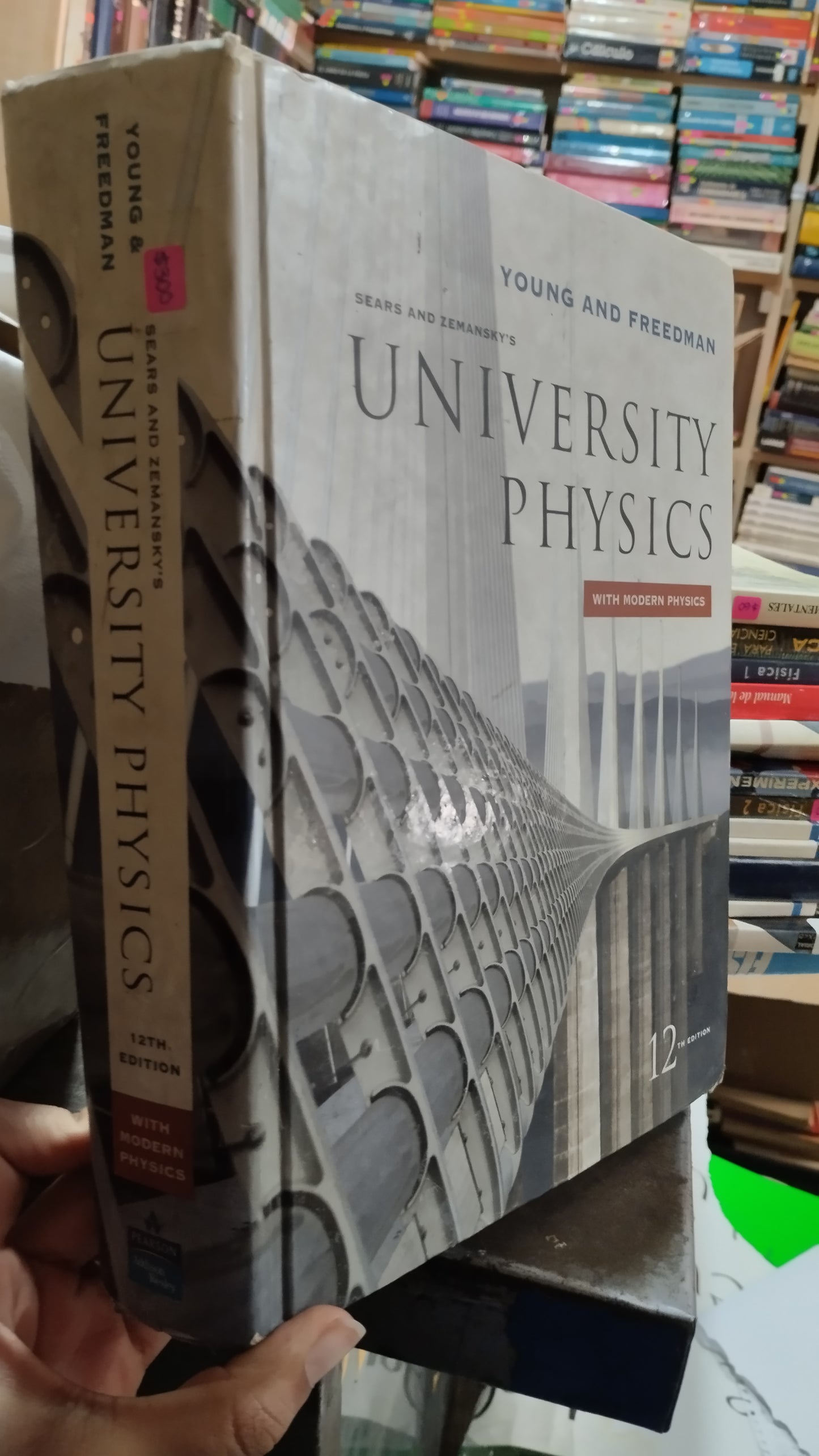 UNIVERSITY PHYSICS POR YOUNG AND FREEDMAN LIBRO USADO FISICA ALDAMA