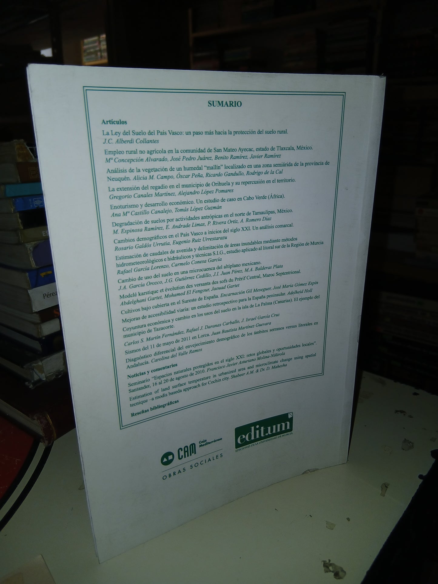PAPELES DE GEOGRAFÍA POR JOSÉ MARÍA GÓMEZ ESPÍN USADO GEOGRAFÍA LITERARIO 207