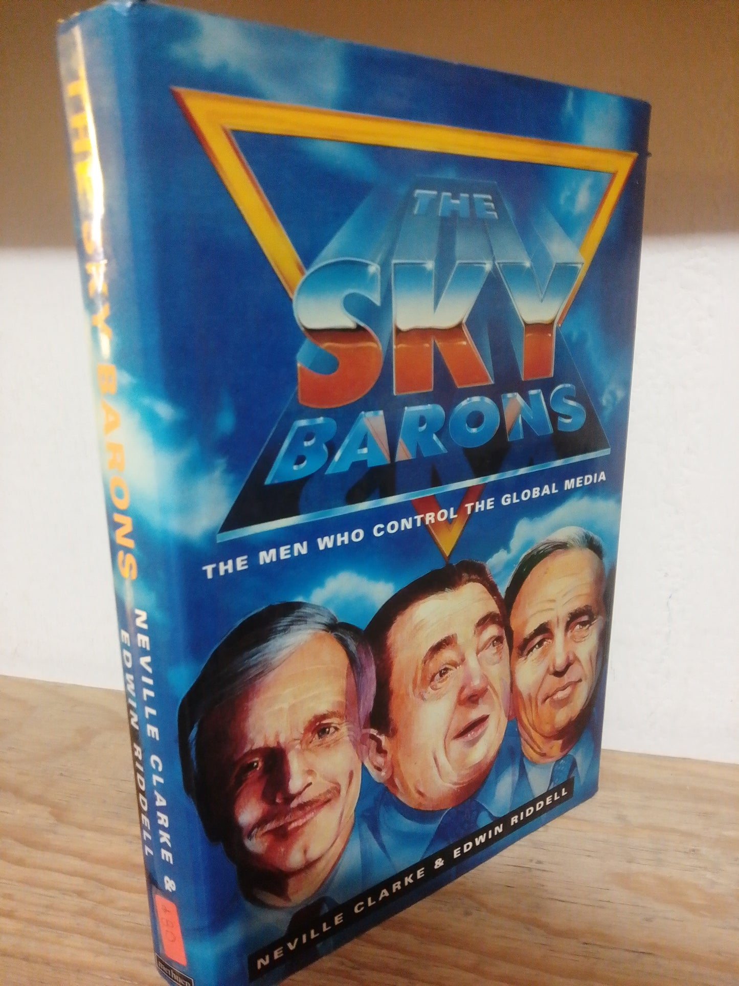 THE SKY BARONS POR NEVILLE CLARKE USADO IDIOMAS JUAREZ