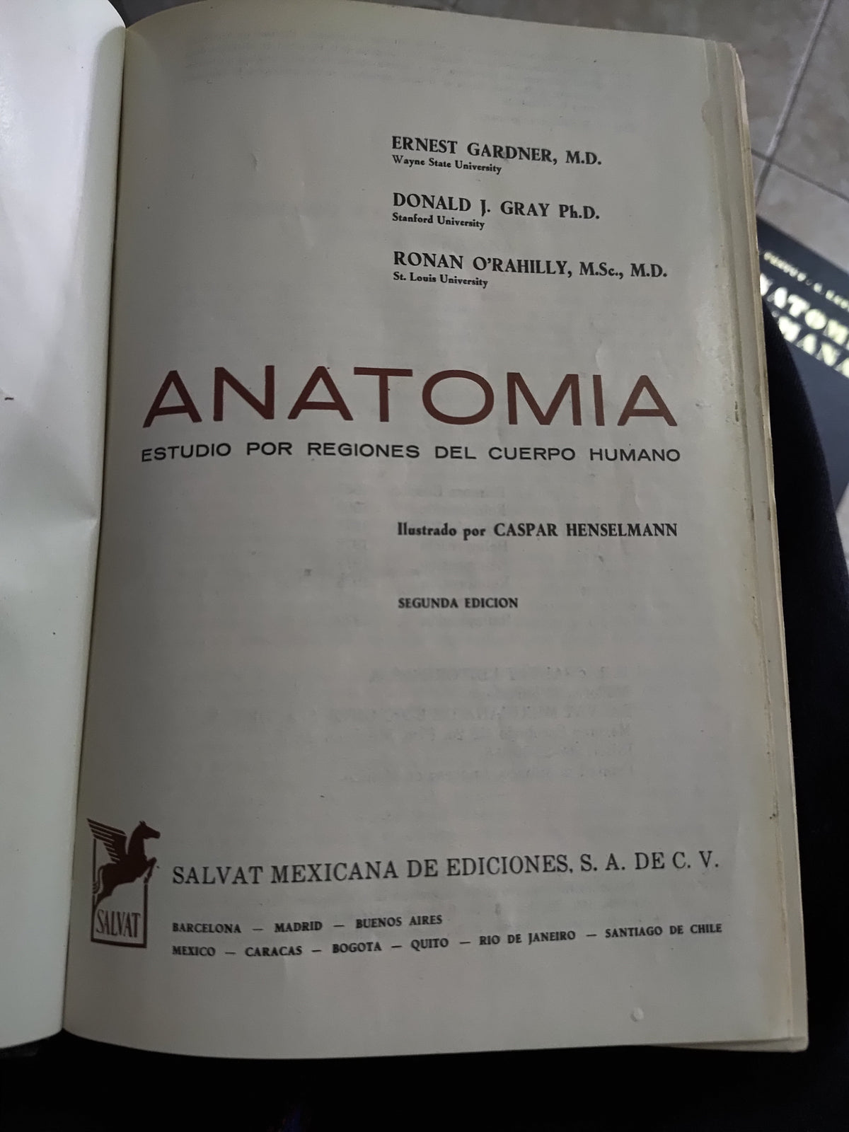ANATOMIA ESTUDIO POR REGIONES DEL CUERPO HUMANO POR ERNEST GARDNER USADO SALUD JUAREZ 515