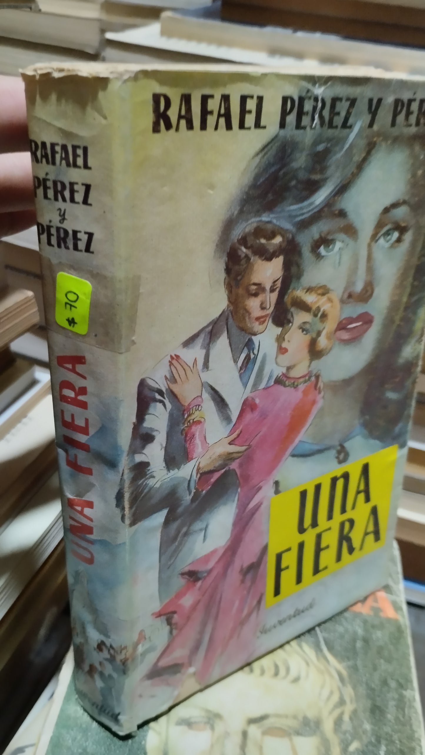 UNA FIERA POR RAFAEL PEREZ Y PEREZ LIBRO USADO NOVELAS ALDAMA
