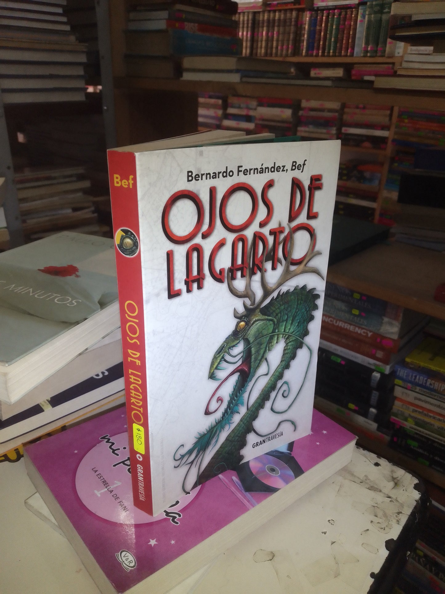 OJOS DE LAGARTO POR BERNARDO FERNÁNDEZ, BEF USADO NOVELA LITERARIO 207