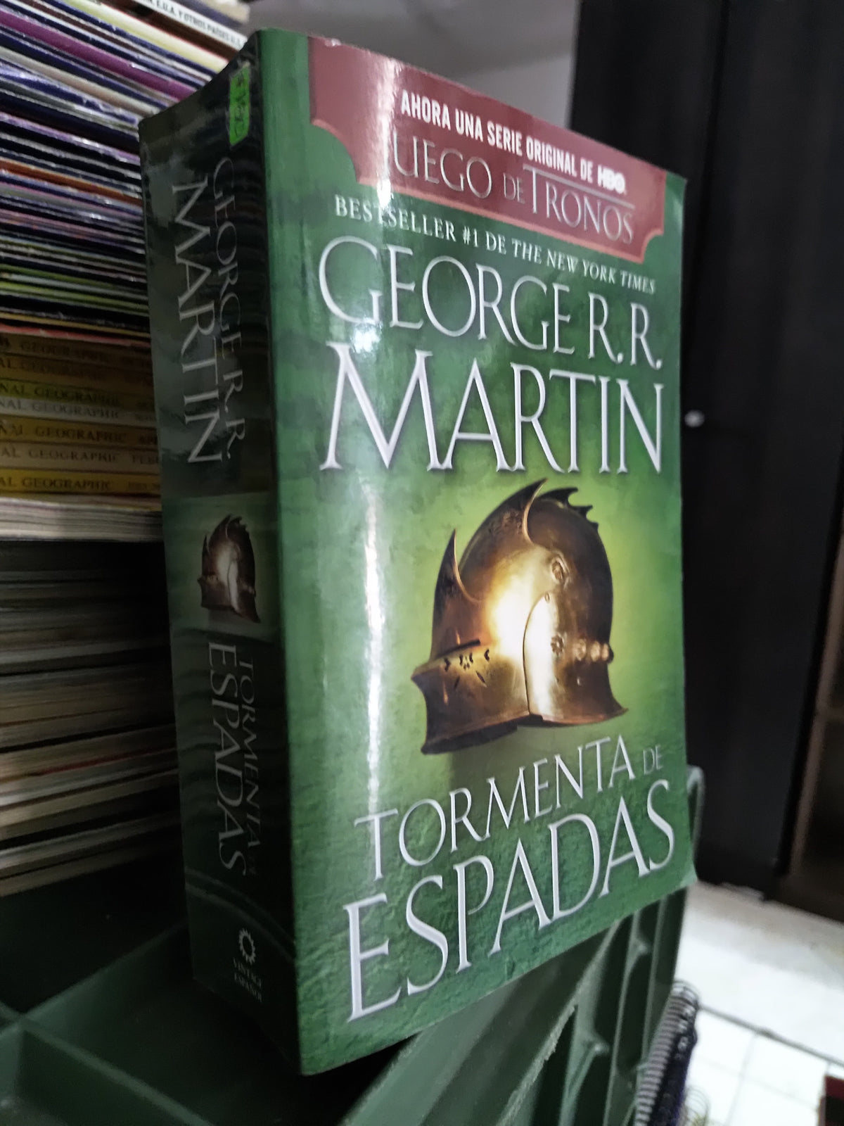 TORMENTA DE ESPADAS POR GEORGE R. R. MARTIN USADO NOVELAS JUAREZ 515