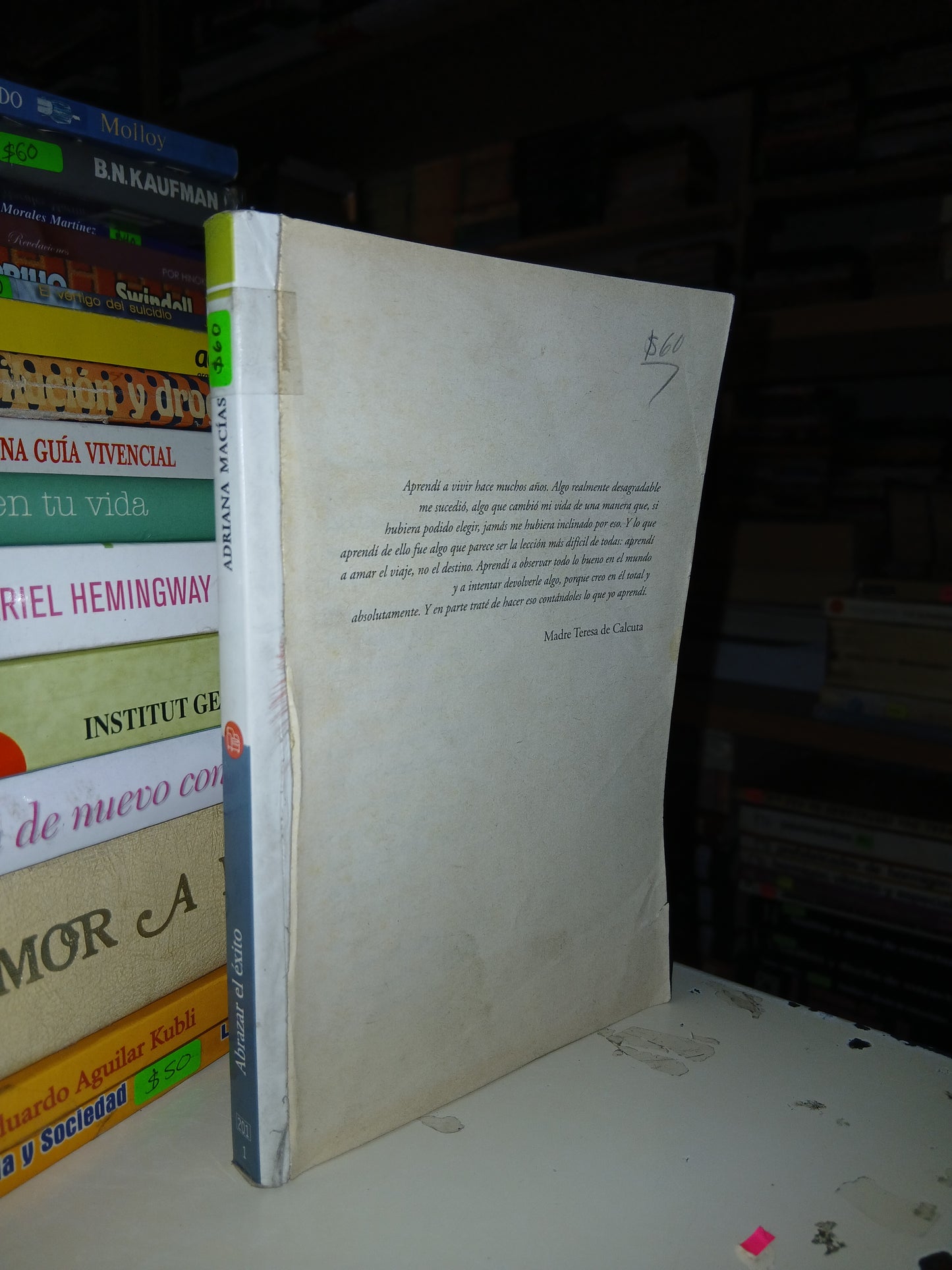 ABRAZAR EL ÉXITO POR ADRIANA MACÍAS USADO SUPERACIÓN PERSONAL LITERARIO 207