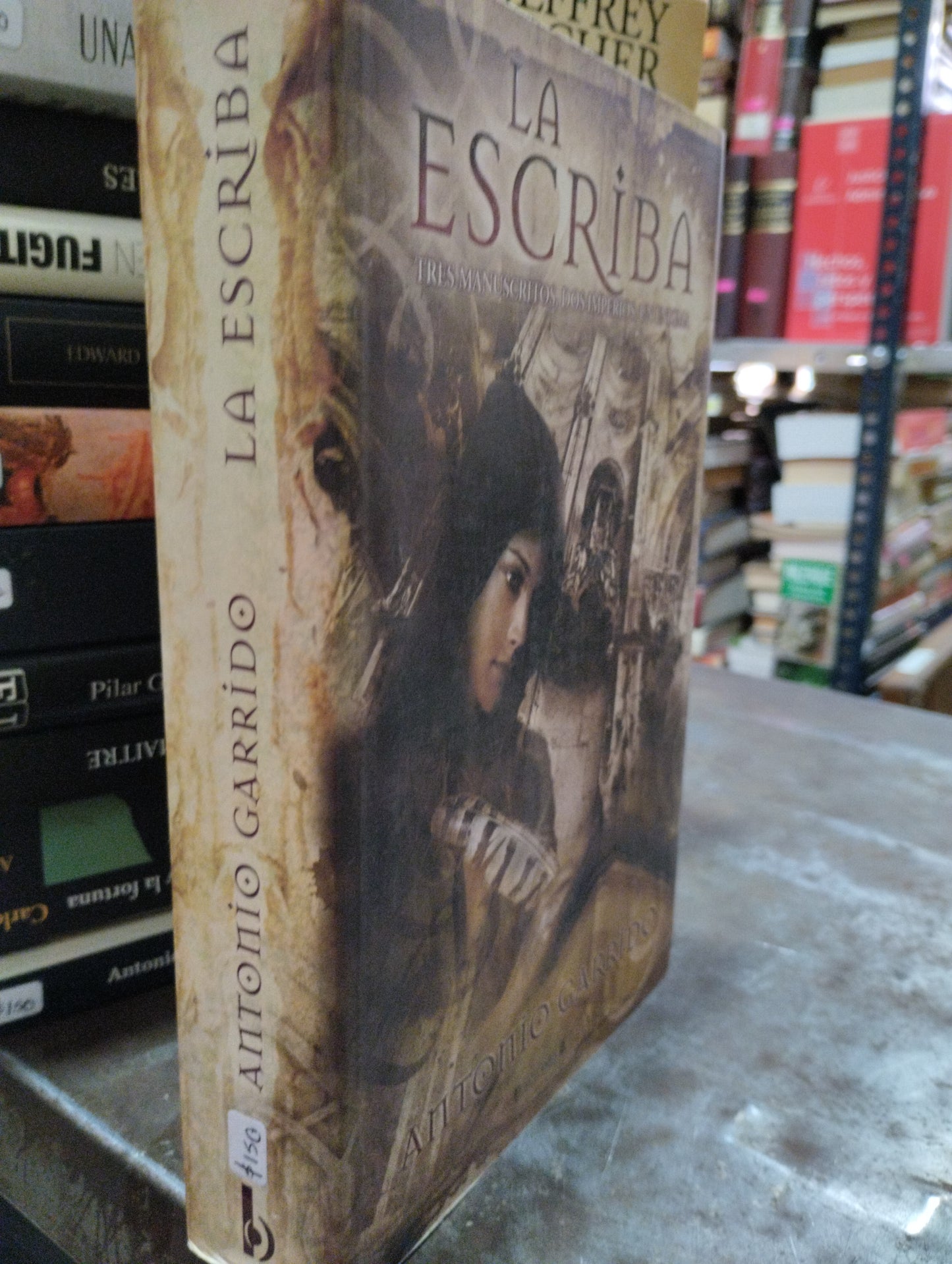 LA ESCRIBA POR ANTONIO GARRIDO USADO NOVELAS ALDAMA