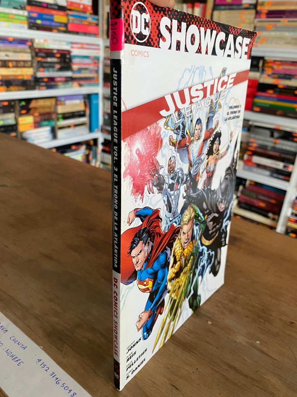 SHOWCASE JUSTICE LEAGUE VOLUMEN 3 EL TRONO DE LA ATLANTIDA JOHNS REIS PELLEITER S DANIEL USADO NOVELAS JUAREZ 515