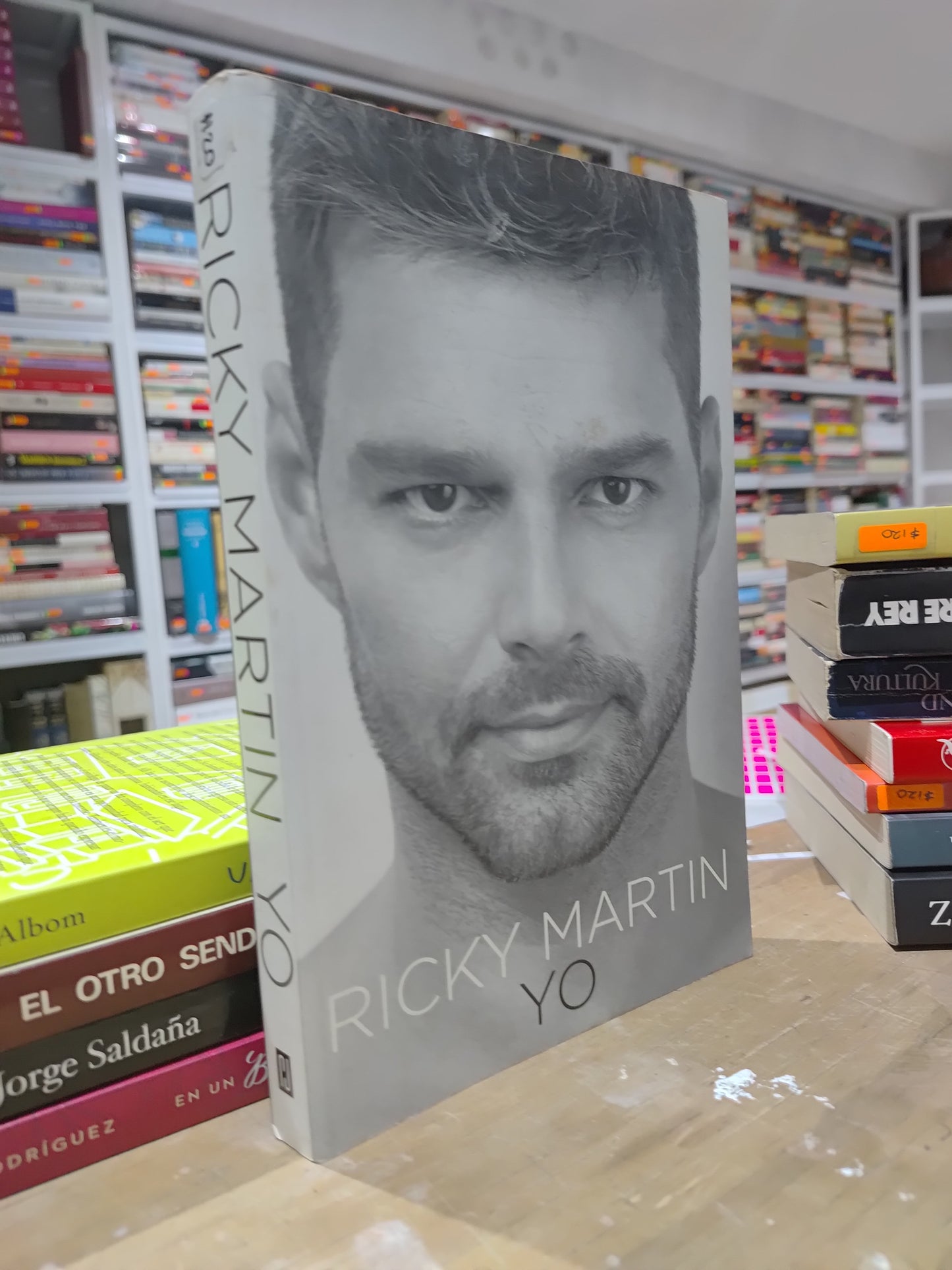 YO POR RICKY MARTIN USADO NOVELAS JUAREZ 515