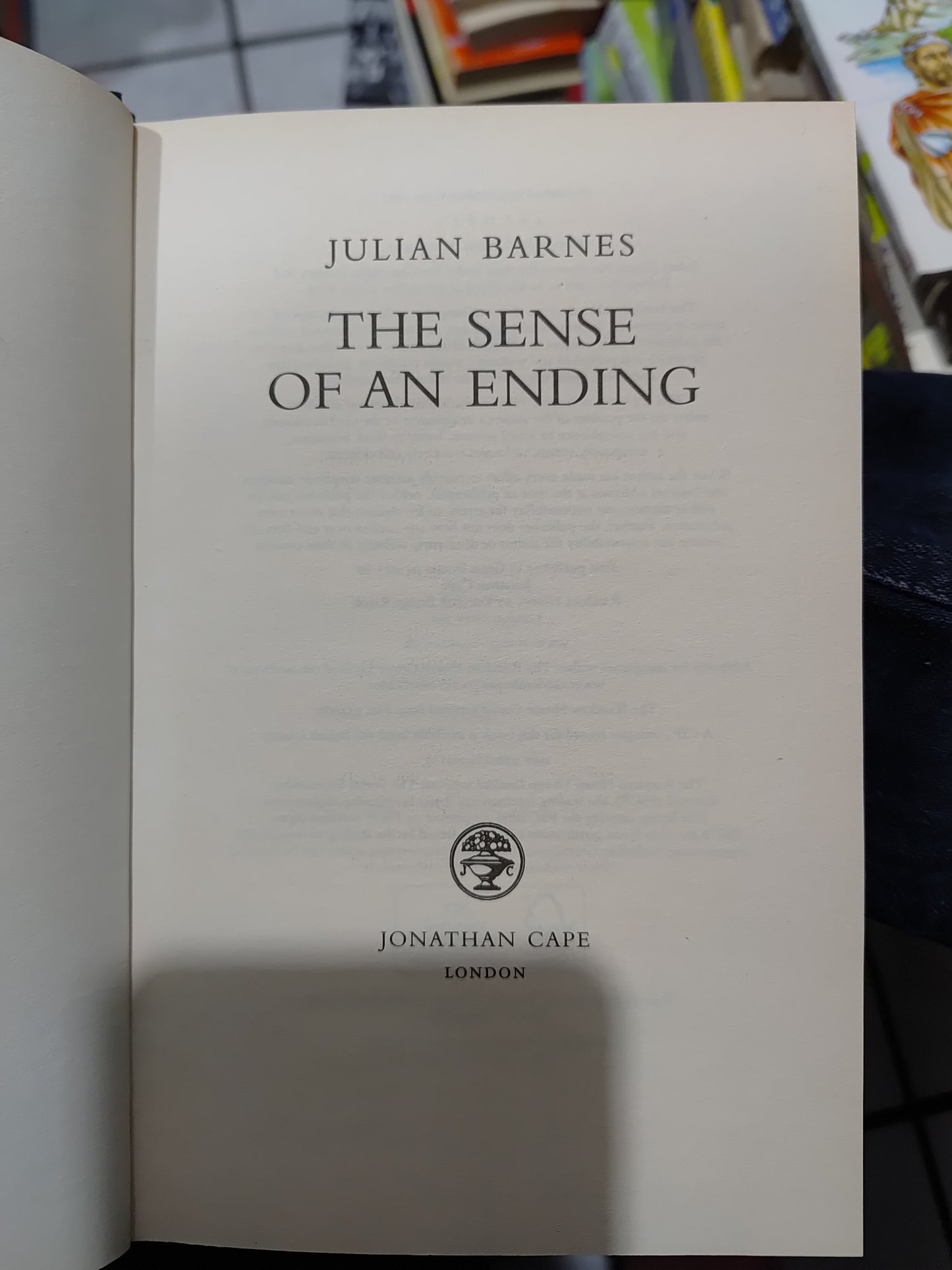 THE SENSE OF AN ENDING POR JULIAN BARNES USADO IDIOMAS JUAREZ