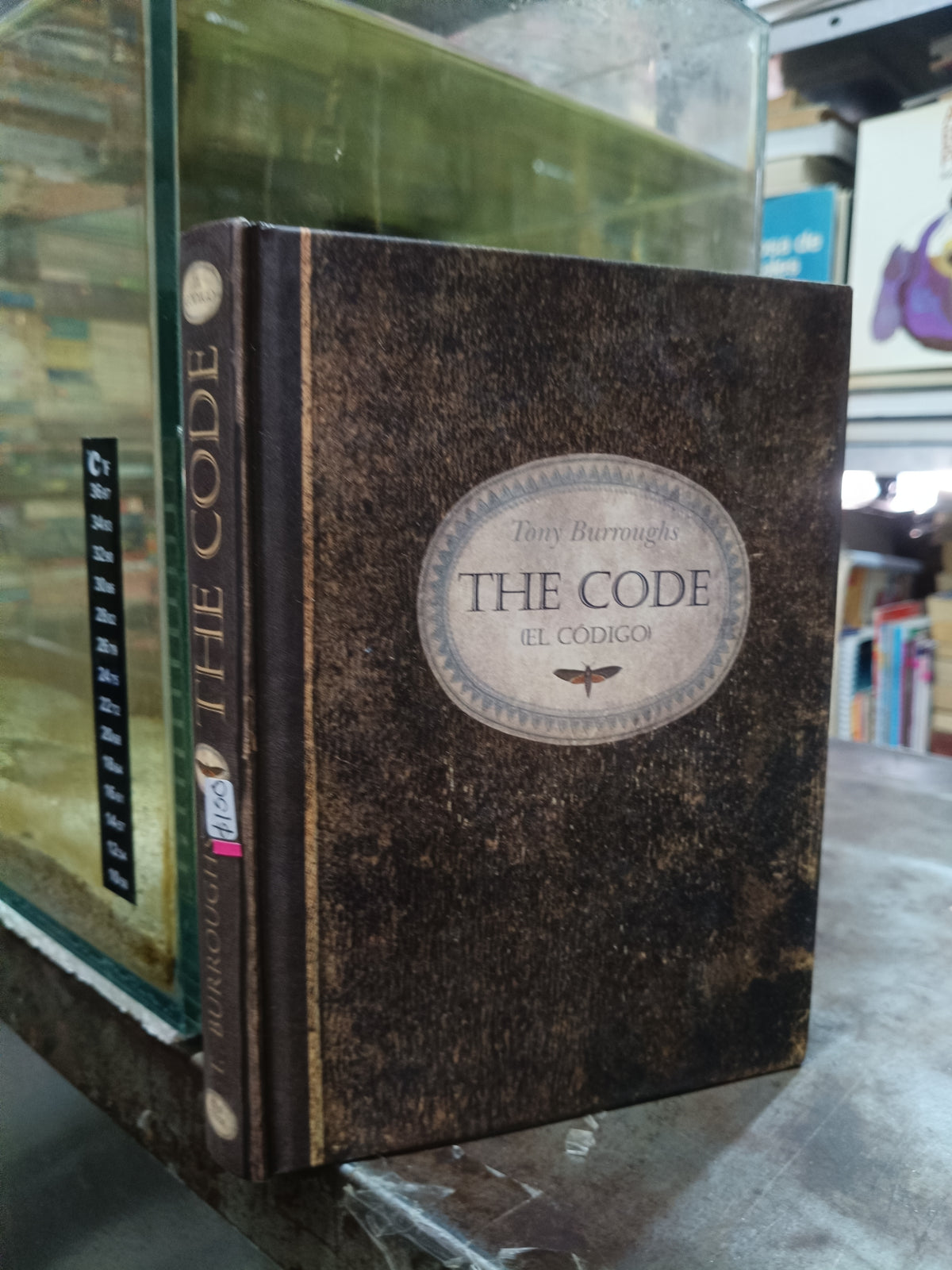 THE CODE EL CODIGO POR TONY BURROUGHS USADO NOVELA ALDAMA