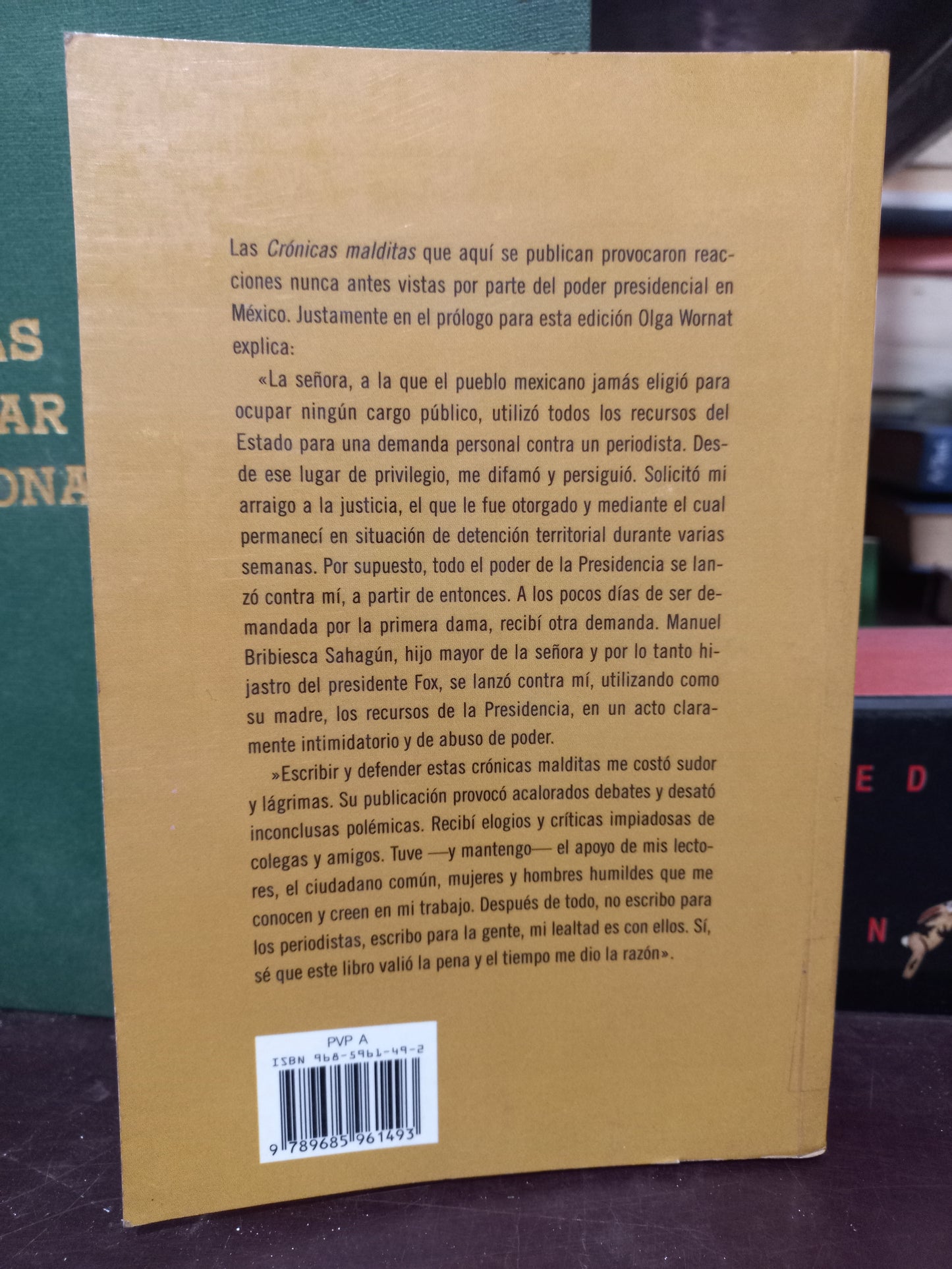 CRÓNICAS MALDITAS POR OLGA WORNAT USADO POLÍTICA LITERARIO 305