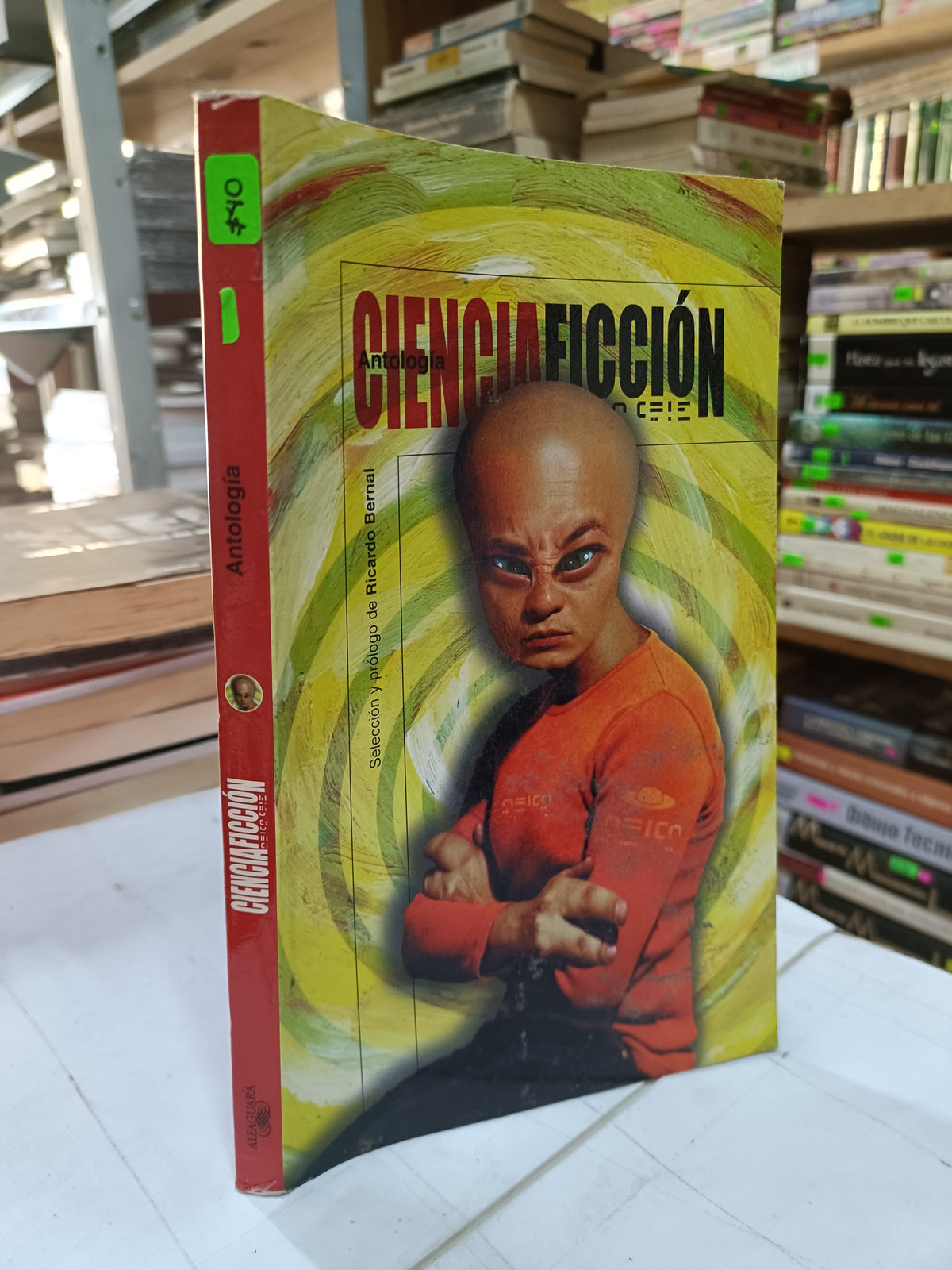 CIENCIA FICCION ANTOLOGIA POR RICARDO BERNAL USADO NOVELA LITERARIO 207